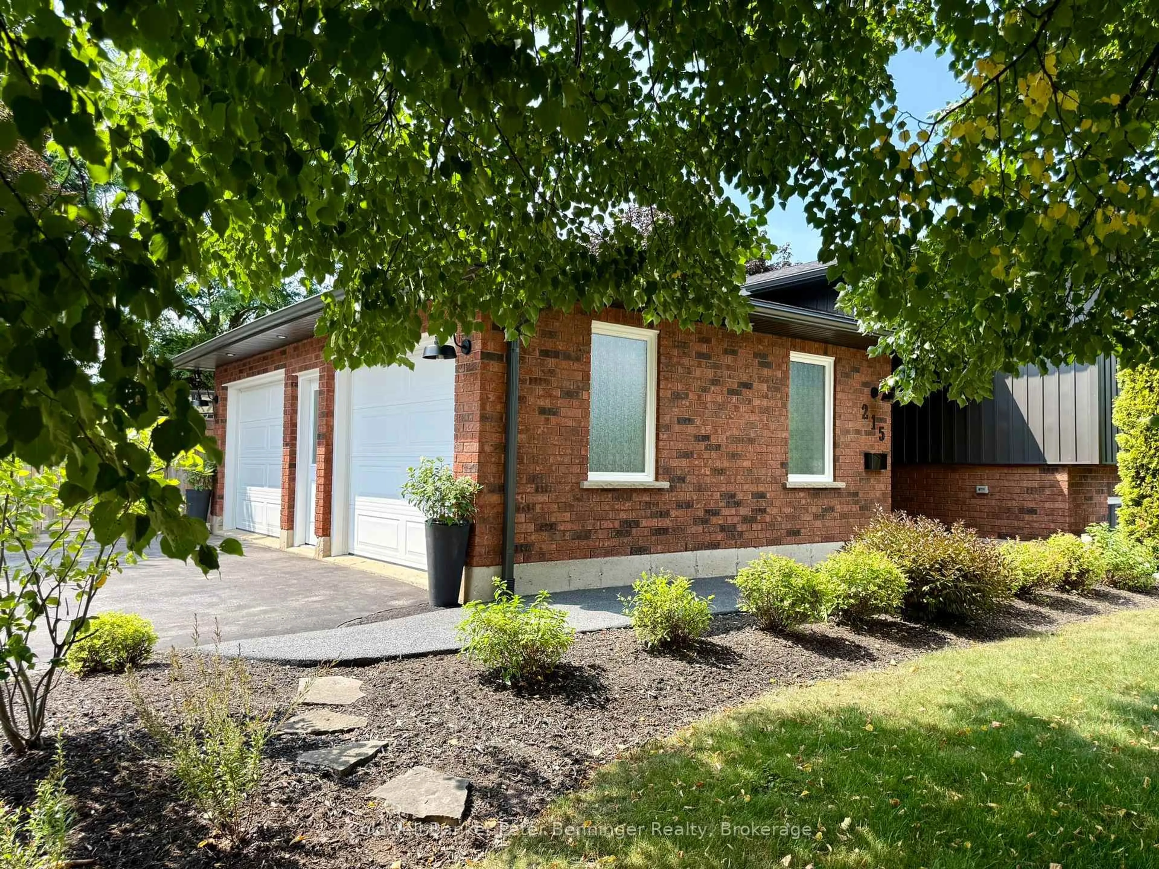 Home with brick exterior material, street for 215 Thomas St, Brockton Ontario N0G 2V0