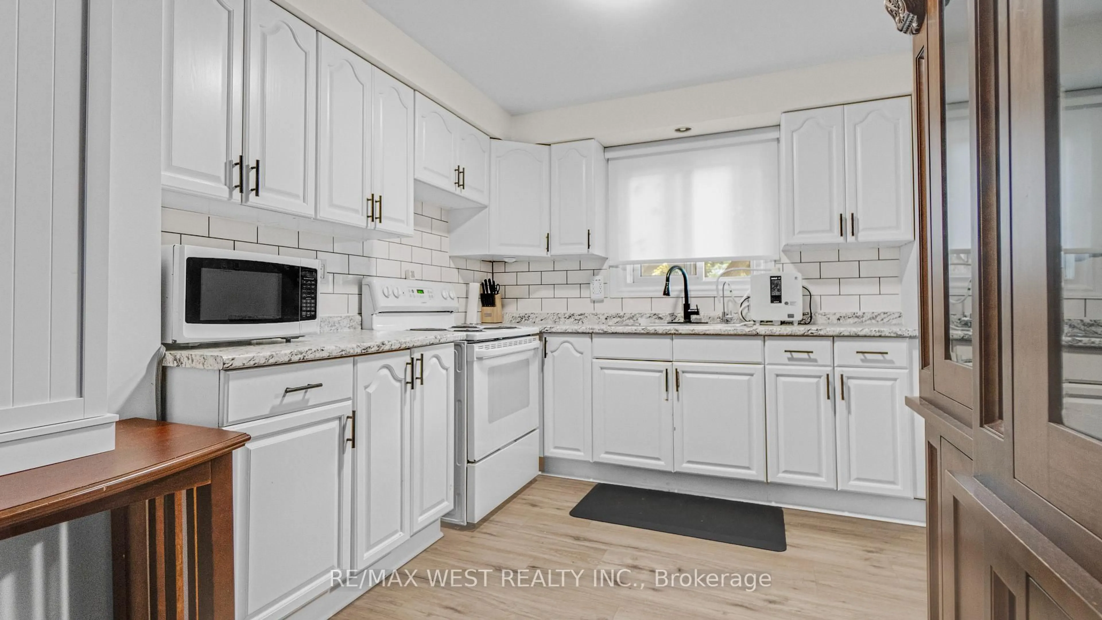 Unknown for 165 GREEN VALLEY Dr #18, Kitchener Ontario N2P 1K3