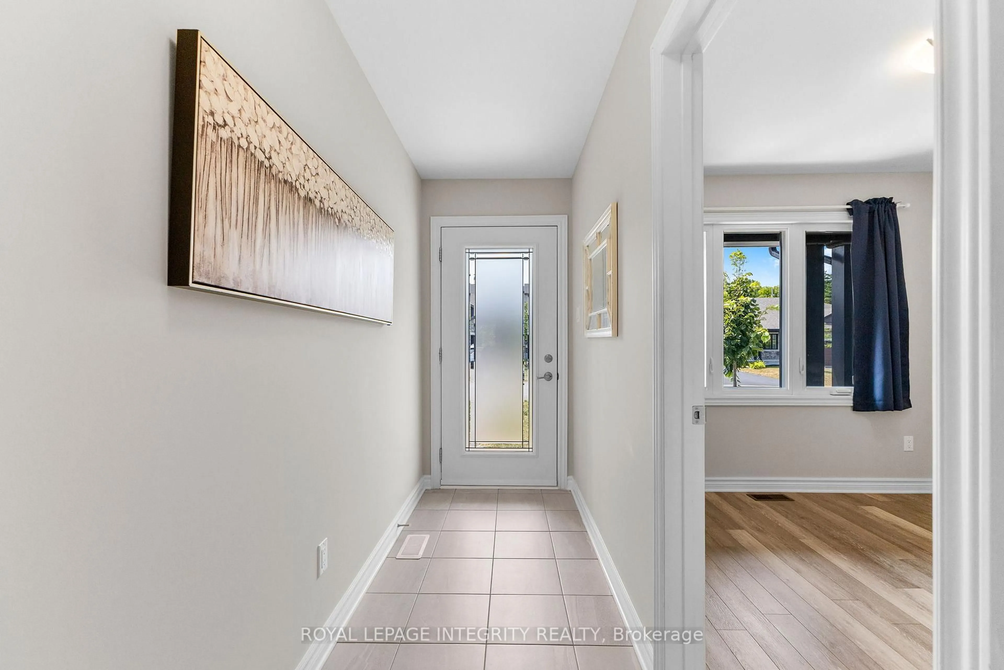 Indoor entryway for 29 Morgan Clouthier Way, Arnprior Ontario K7S 0H9