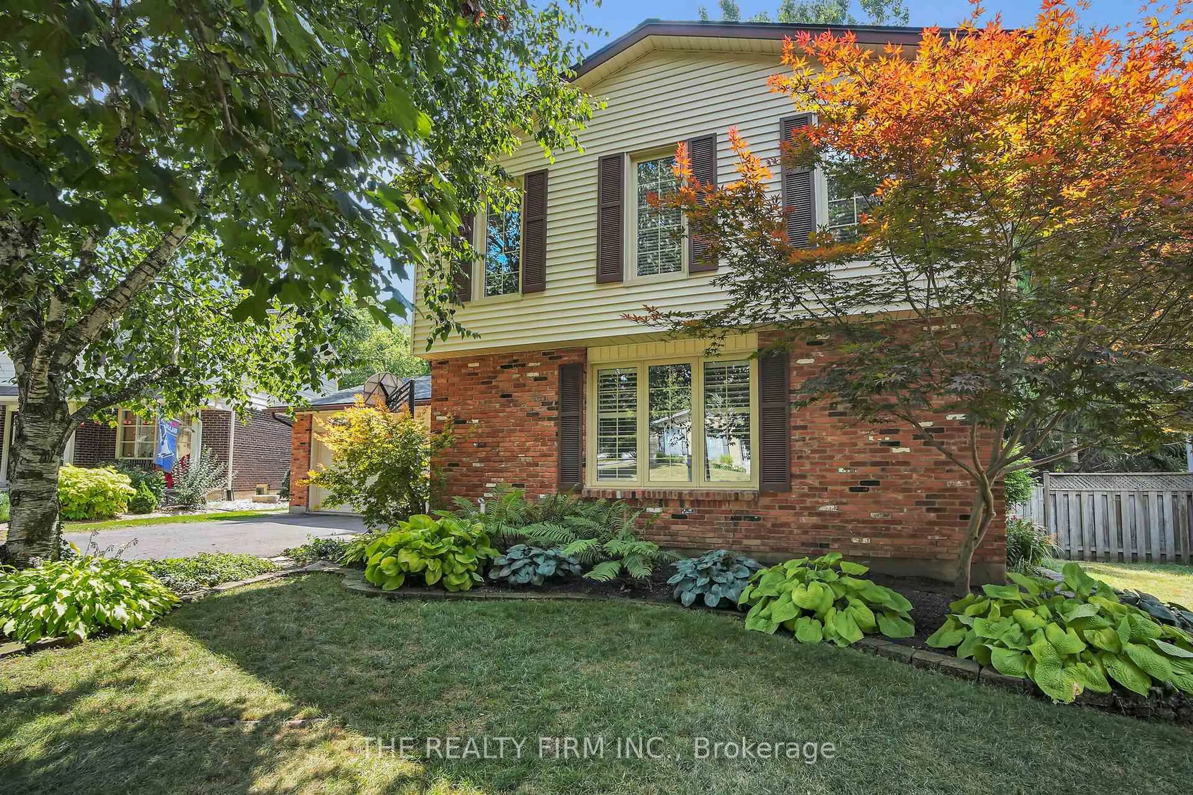 Home with brick exterior material, street for 31 Mctaggart Cres, London North Ontario N5X 2E2