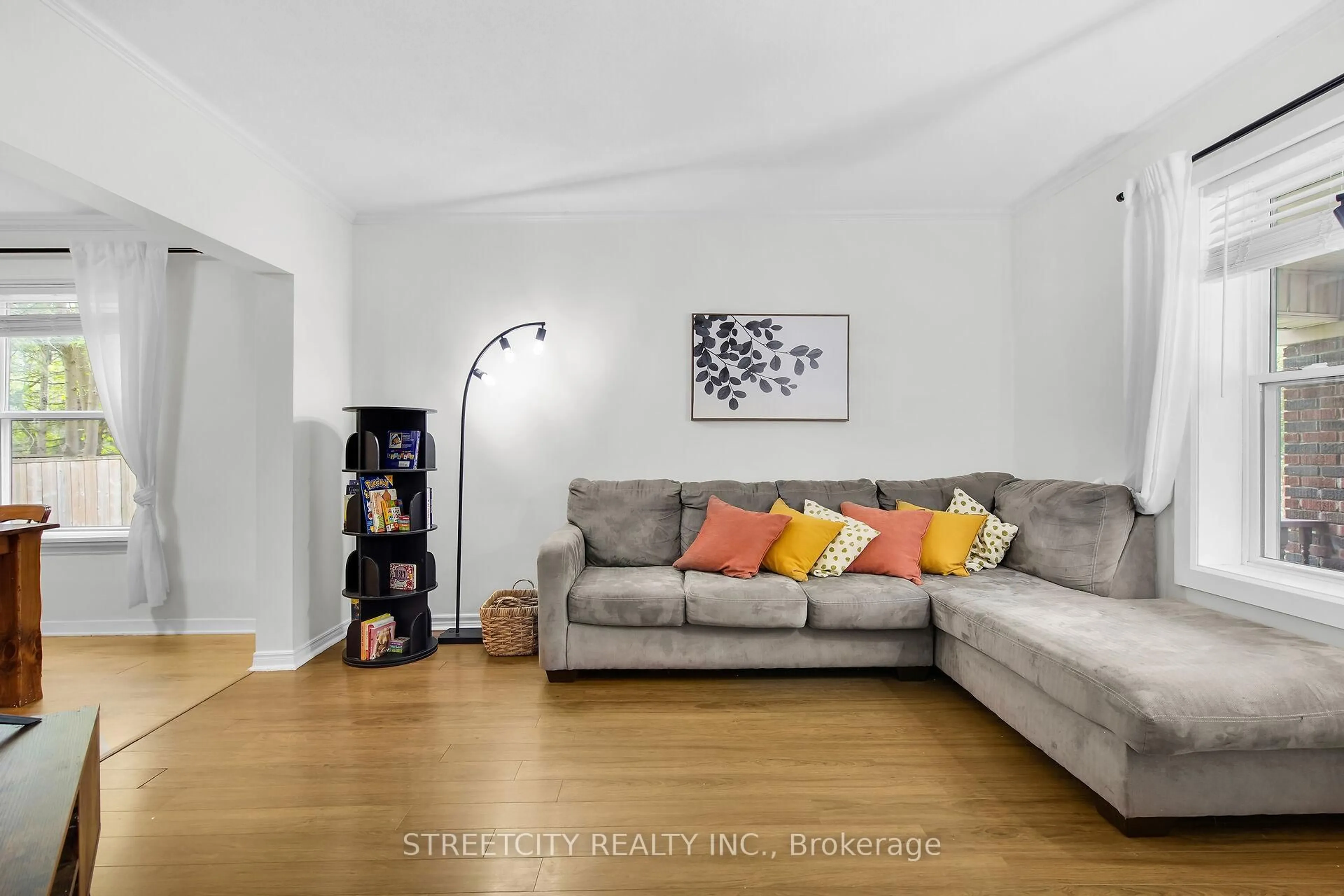 Living room with furniture, unknown for 85 Springbank Dr, London South Ontario N6J 1E5