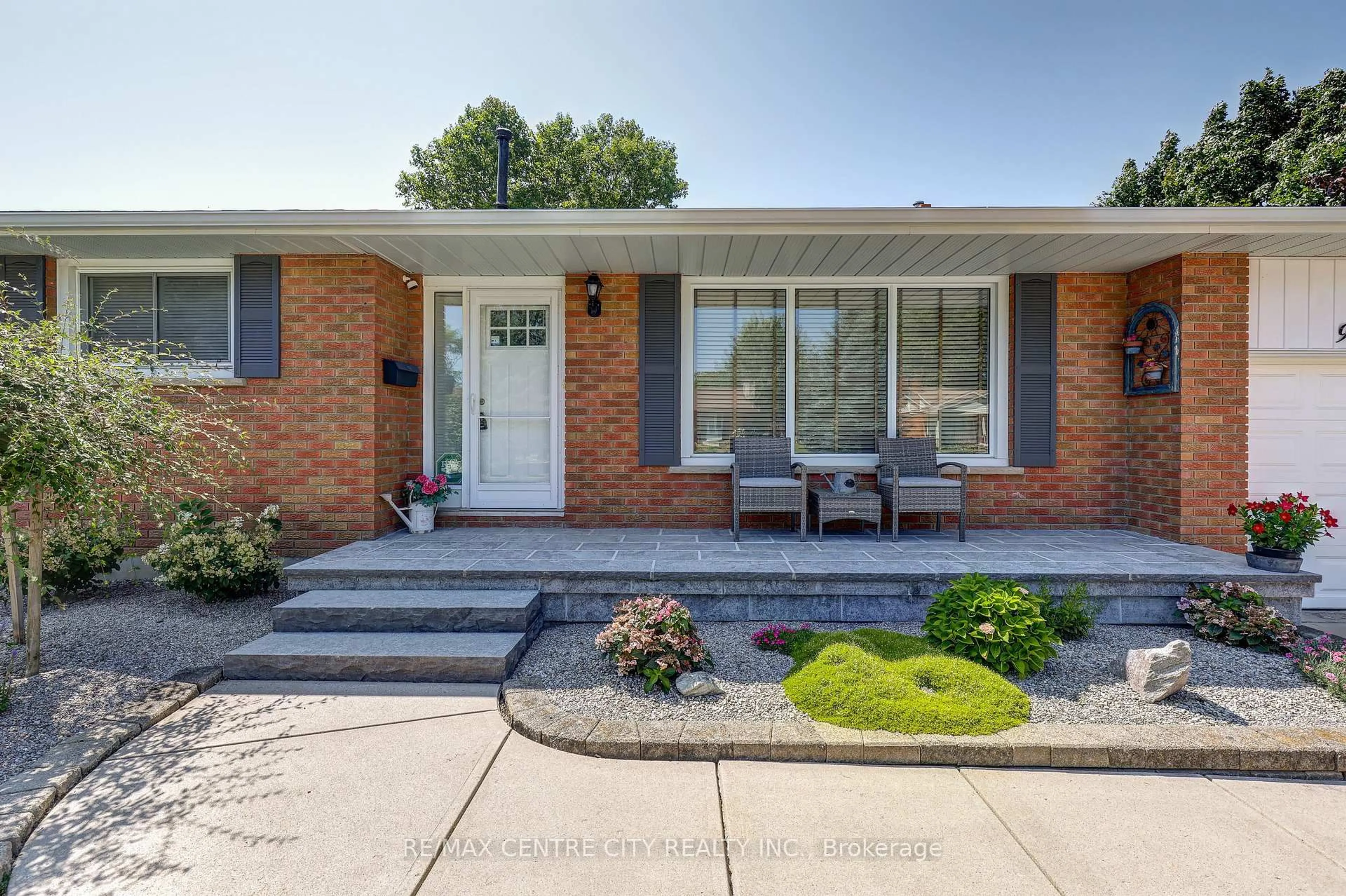 Home with brick exterior material, street for 9 Pullen Ave, St. Thomas Ontario N5R 4T5