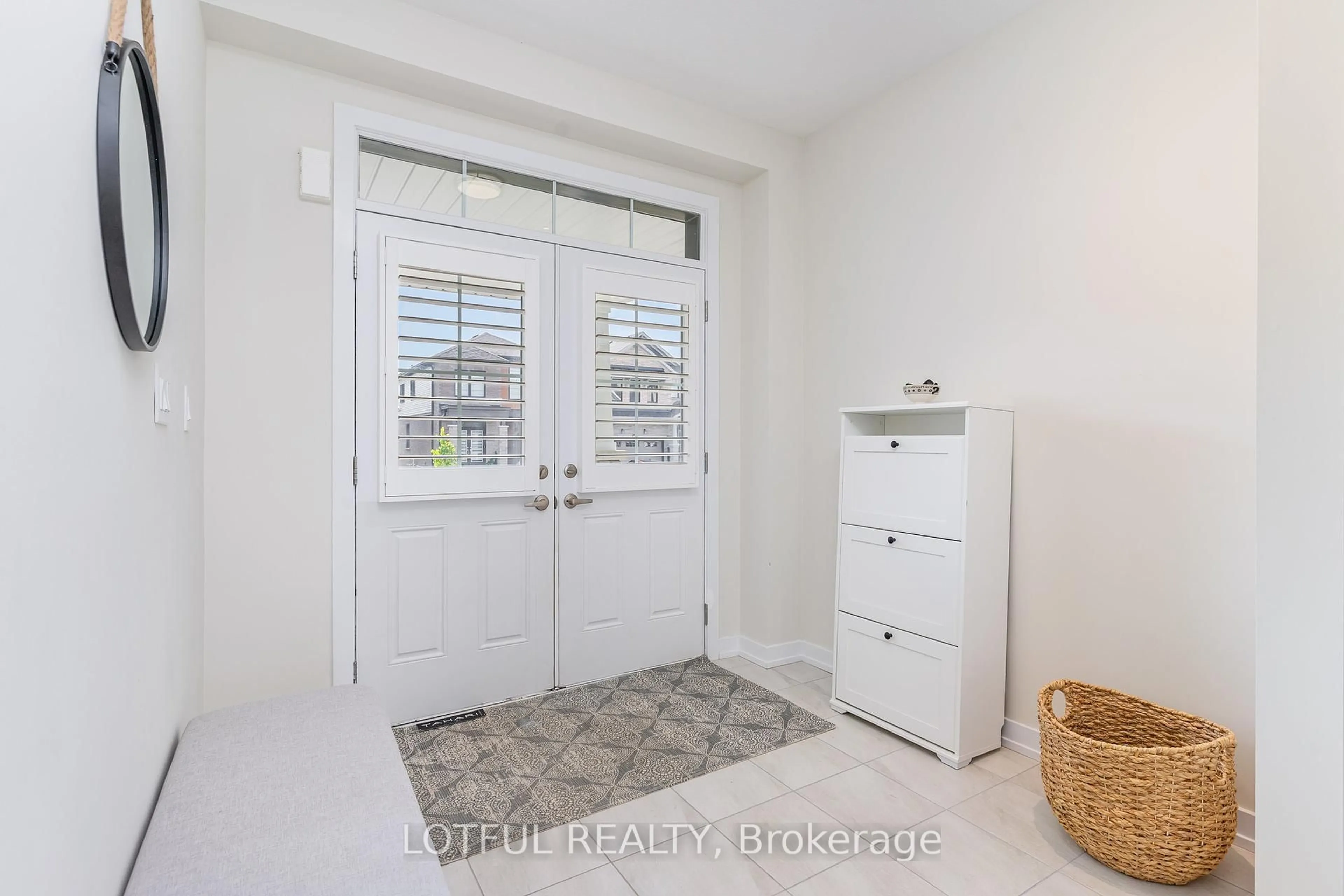 Unknown for 82 Lilac Circ, Haldimand Ontario N3W 0H6