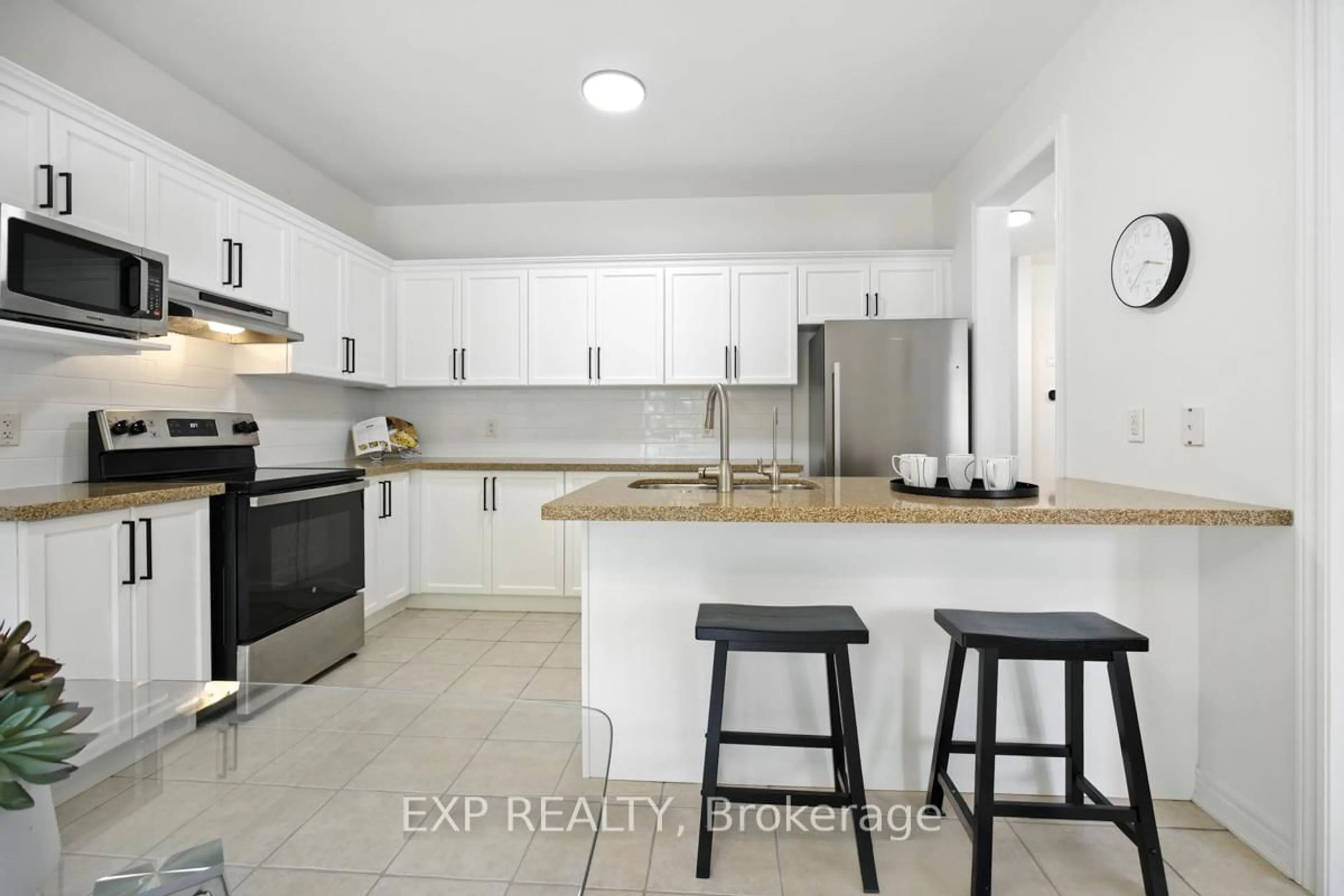 Unknown for 36 Secinaro Ave, Hamilton Ontario L9G 0C6