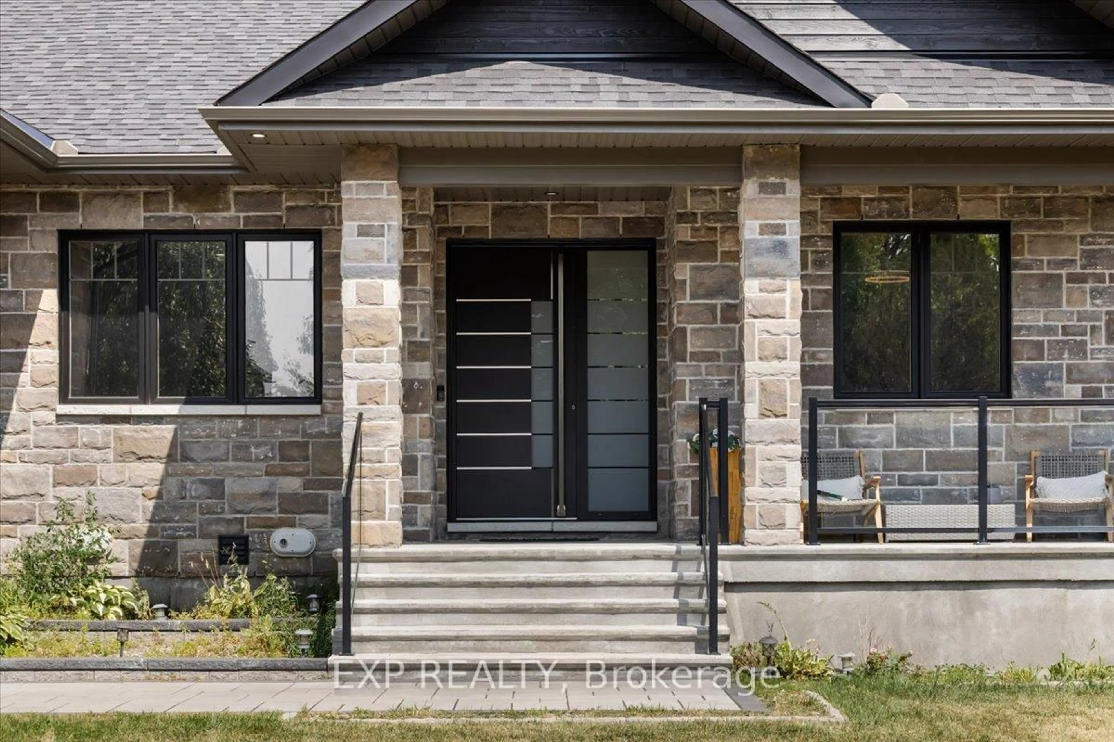 Home with brick exterior material, street for 1601 Lakeshore Dr, Ottawa Ontario K4P 0E9