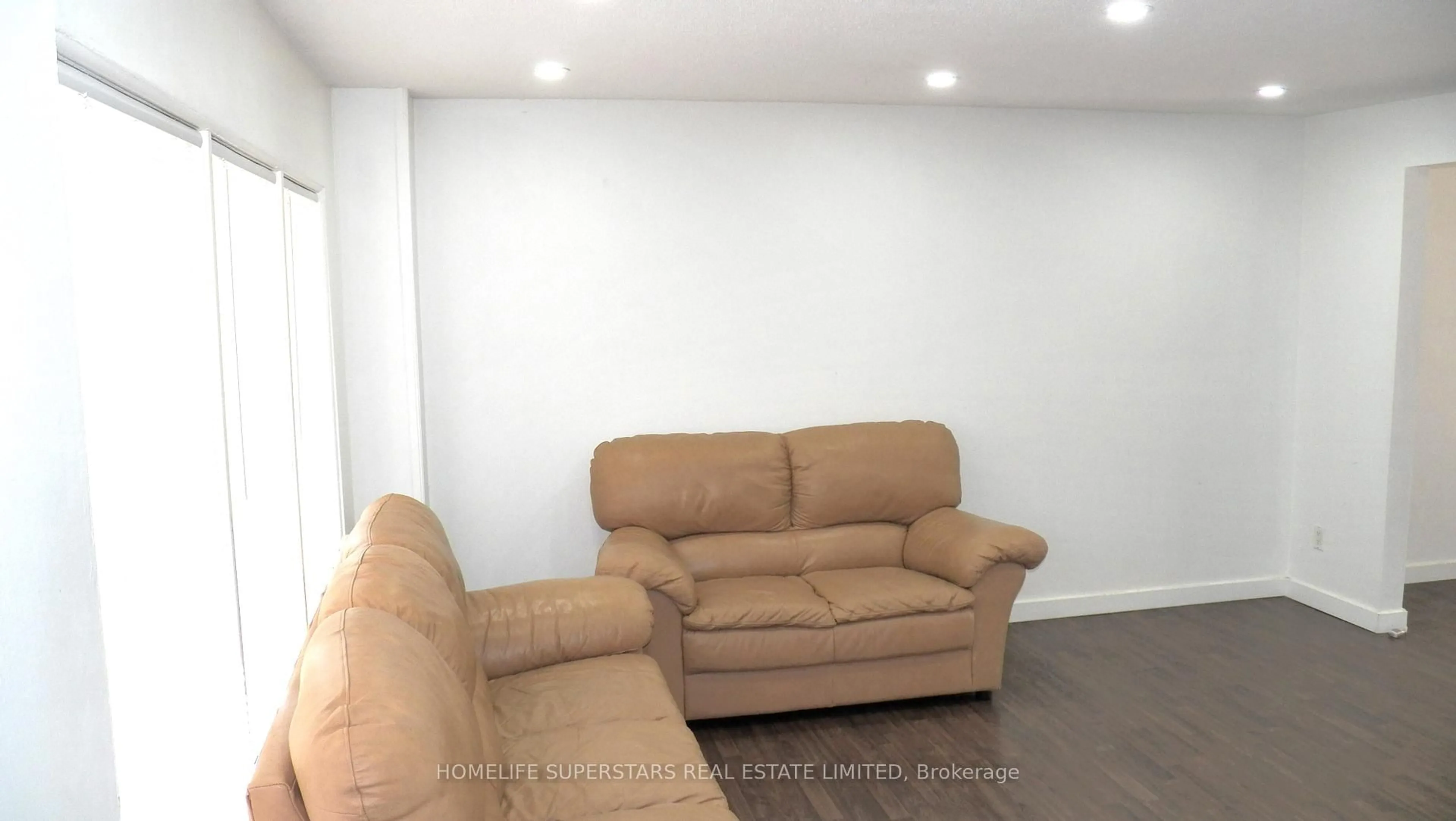 Unknown for 513 Parkview Cres #4, Cambridge Ontario N3H 4Z9