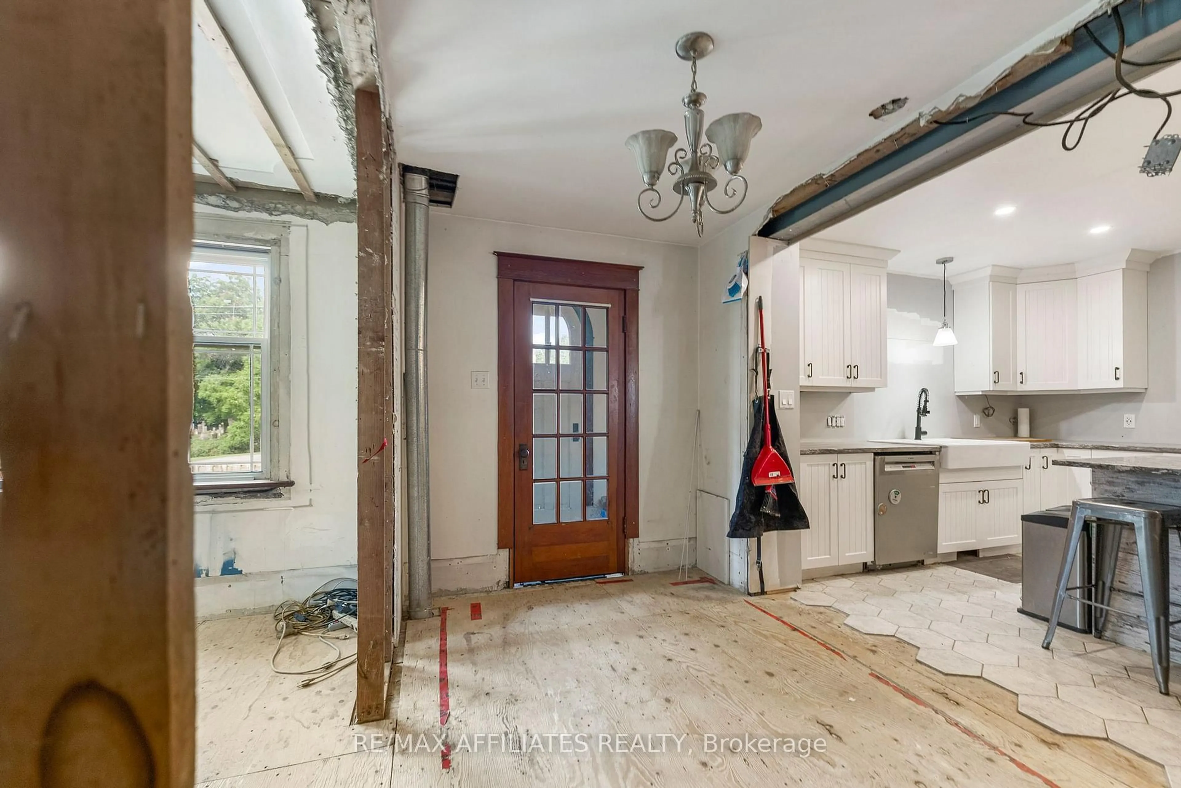 Unknown for 30 Bennett St, Edwardsburgh/Cardinal Ontario K0E 1X0