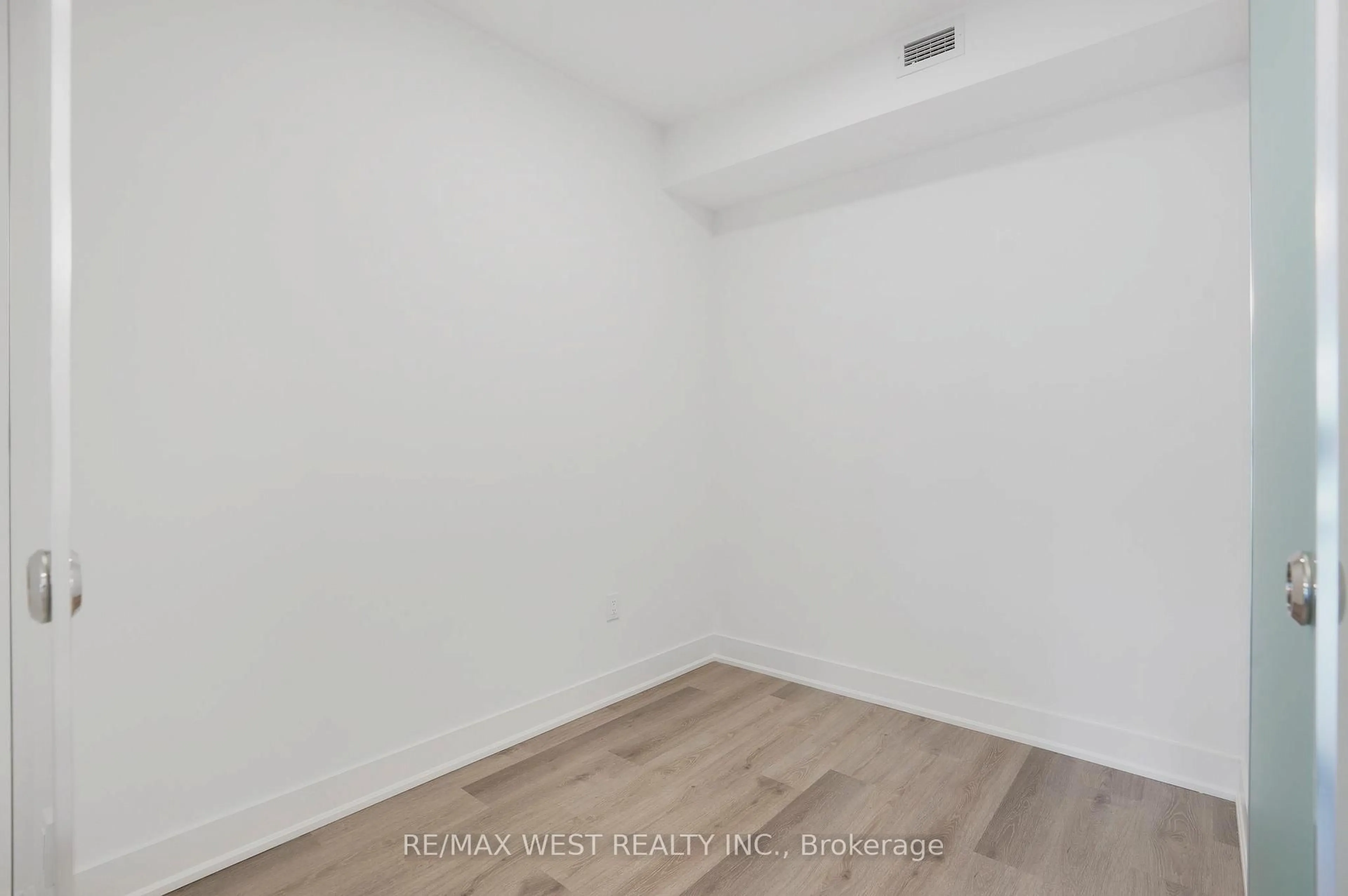 A pic of a room for 575 Conklin Rd #G03, Brantford Ontario N3T 5L5