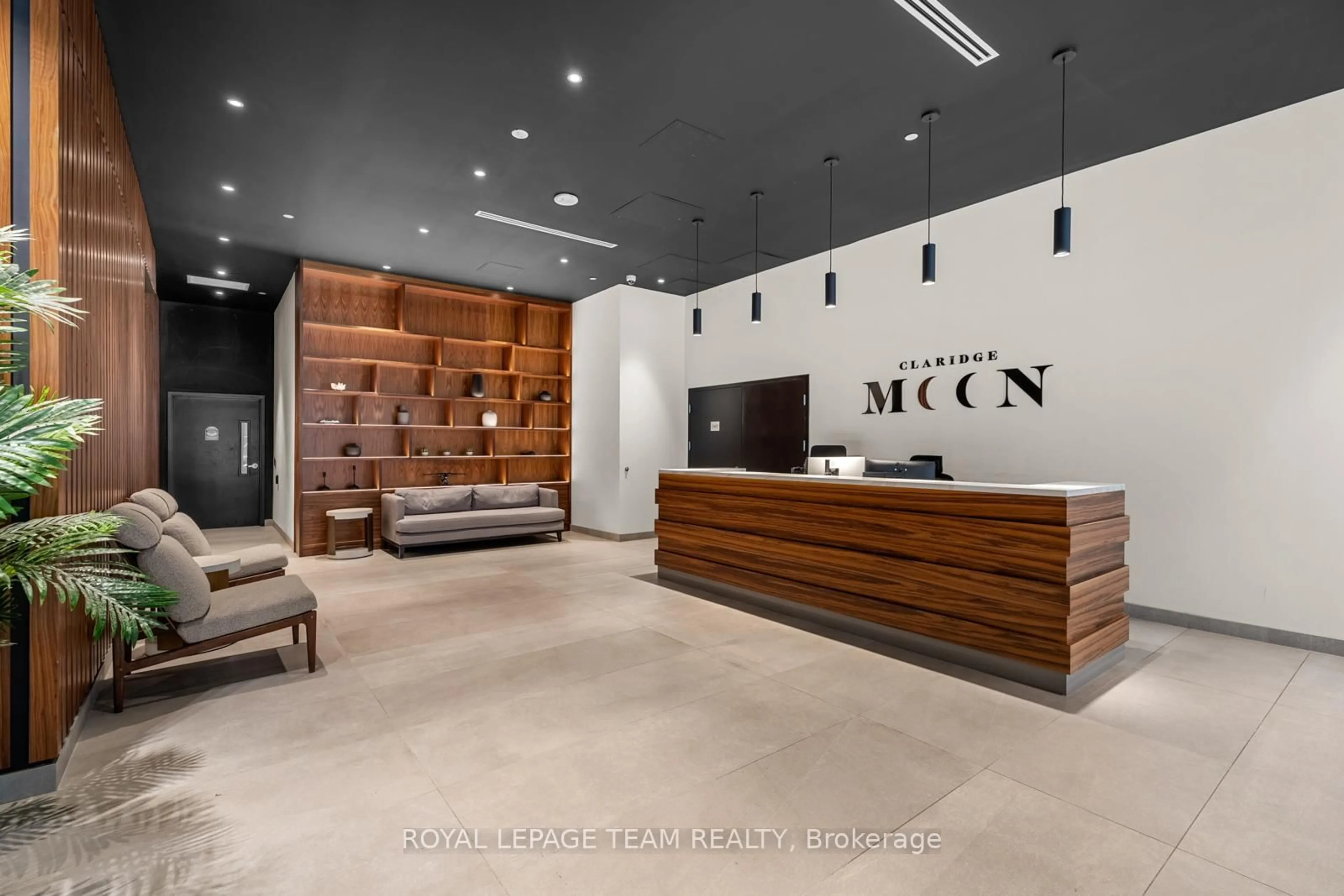 Lobby for 340 Queen St #2603, Ottawa Ontario K1R 0G1