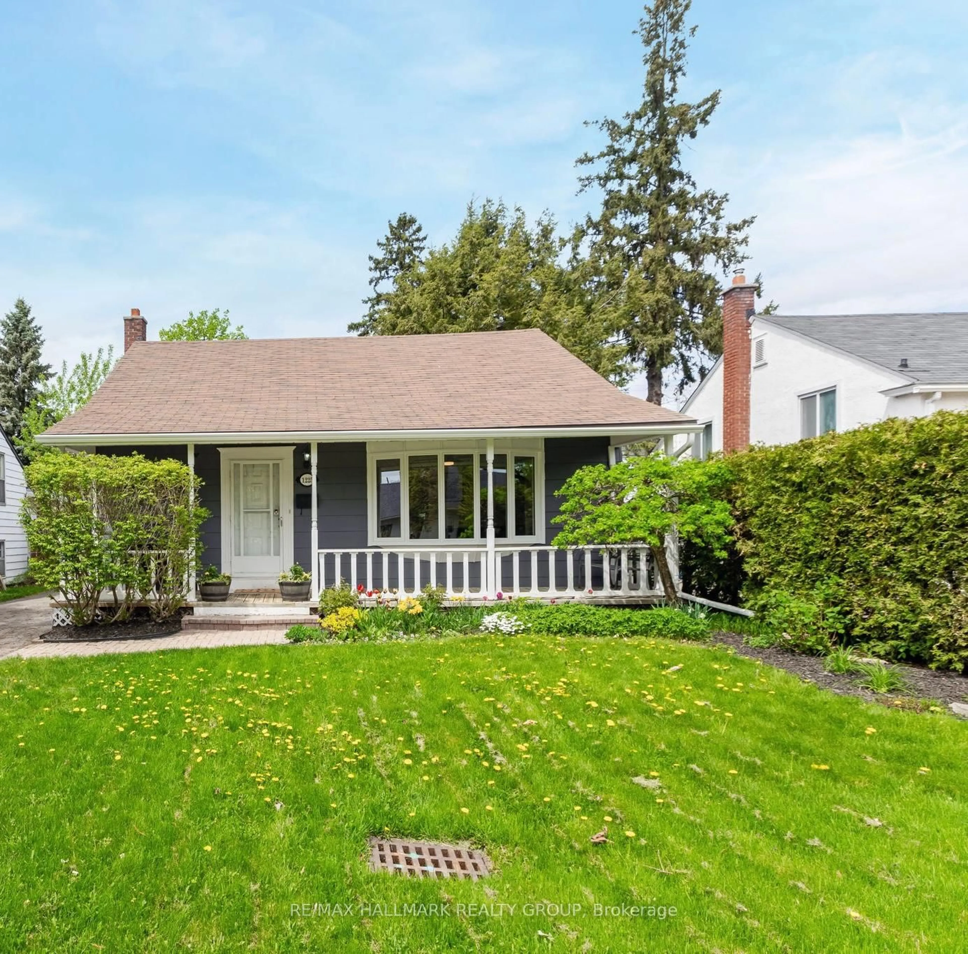 Home with vinyl exterior material, street for 1225 Foxbar Ave, Ottawa Ontario K1V 6V4
