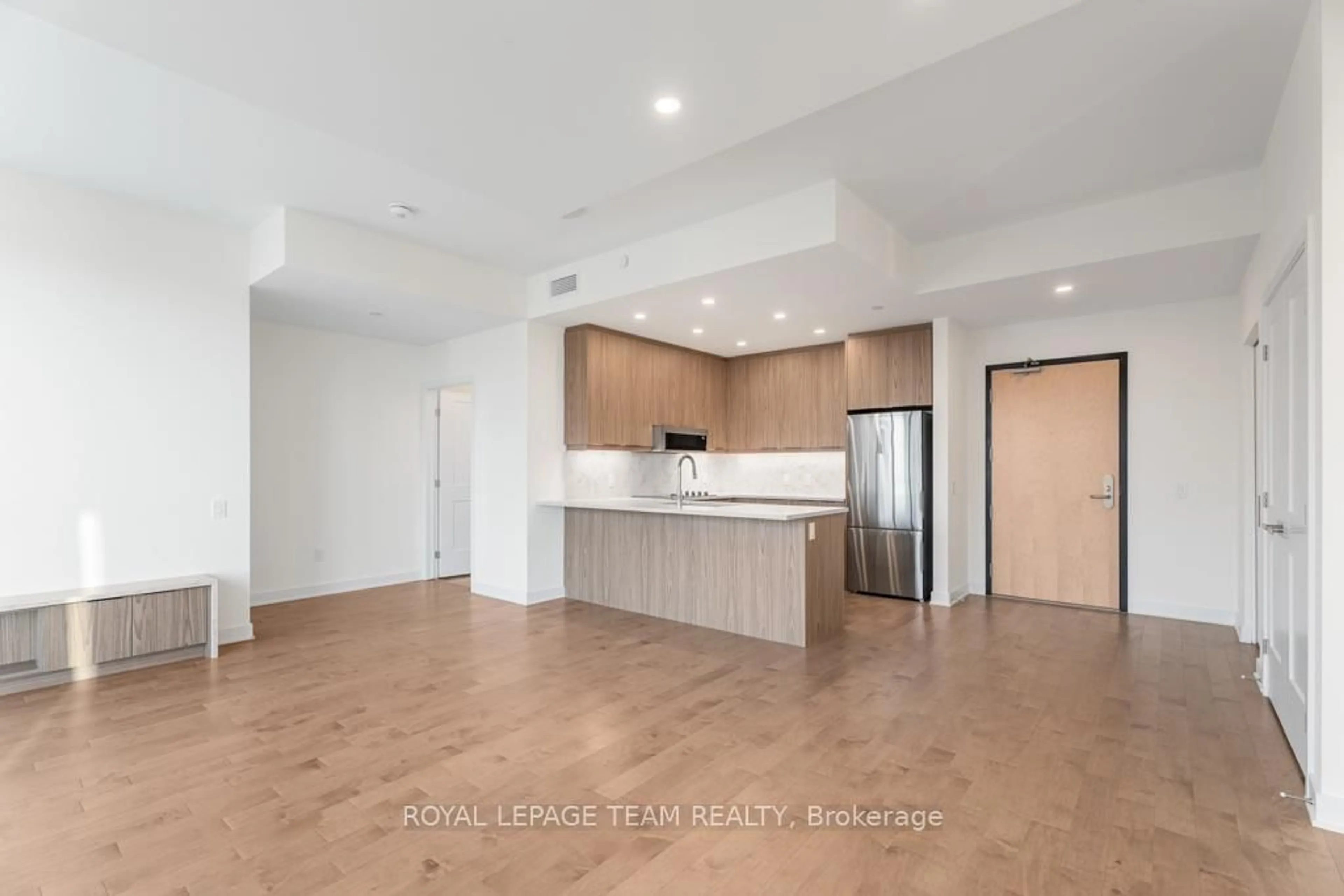 Open concept kitchen, unknown for 340 Queen St #2705, Ottawa Ontario K1R 0G1