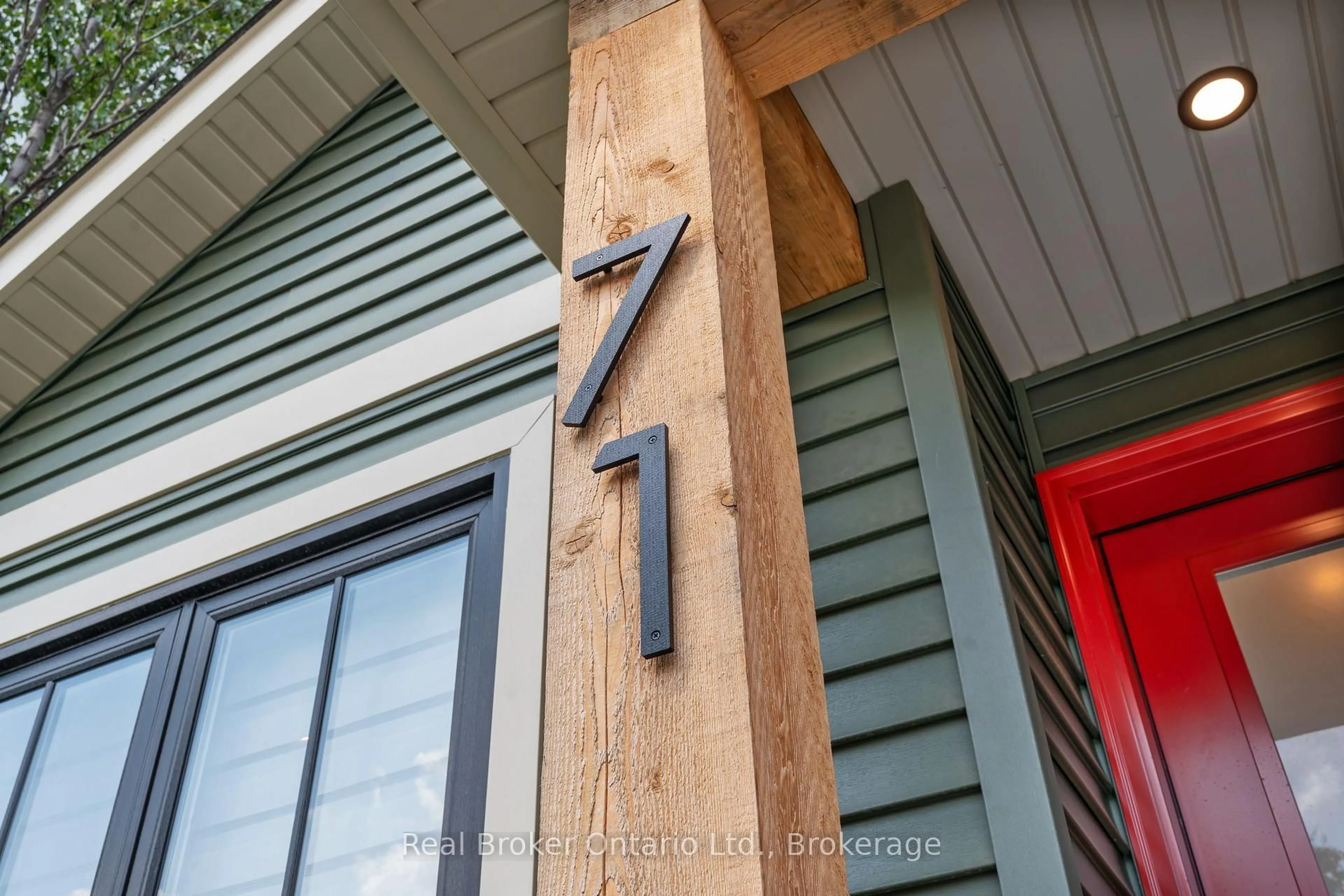 Unknown for 71 Balfour St, Brantford Ontario N3T 1J6