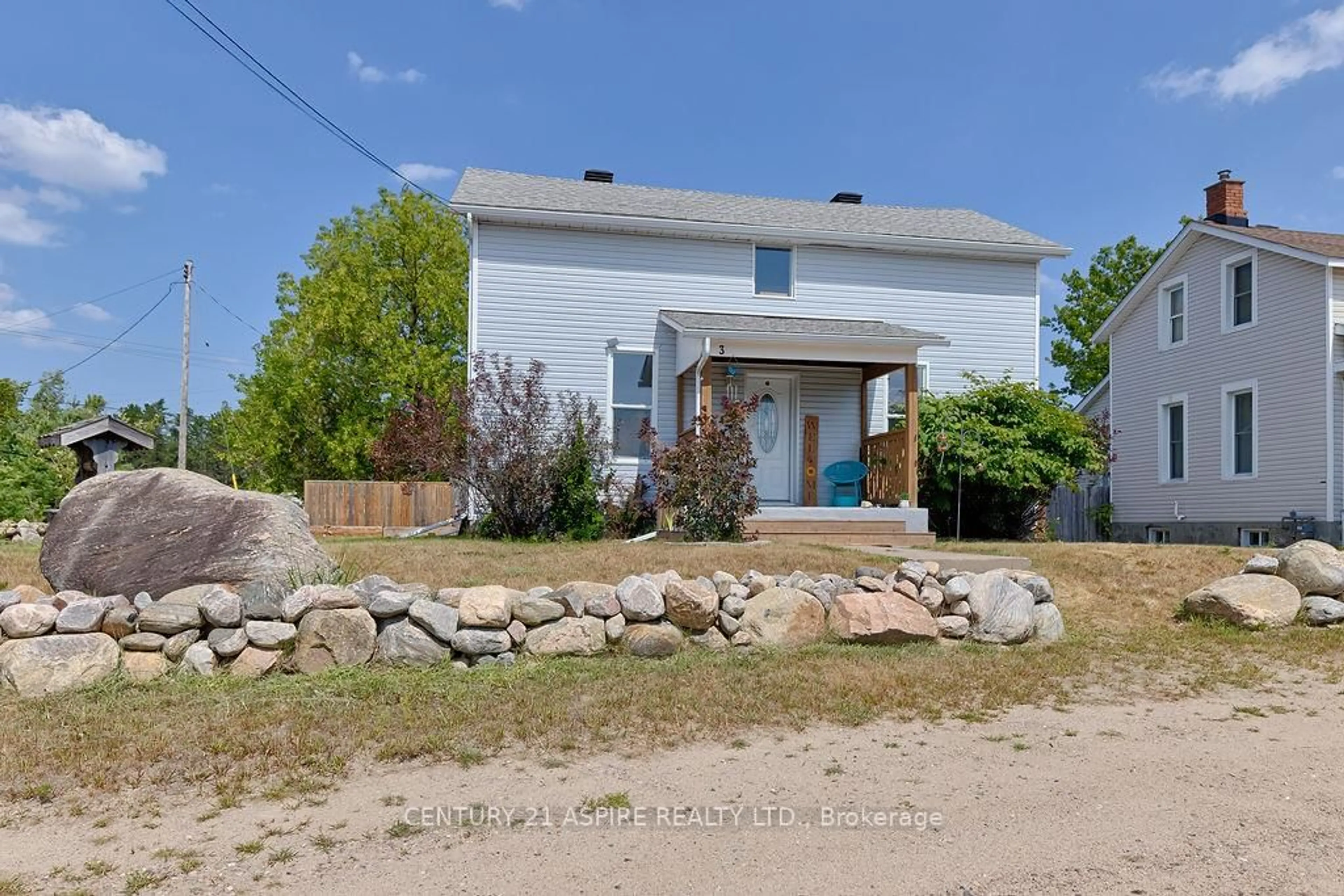 A pic from outside/outdoor area/front of a property/back of a property/a pic from drone, unknown for 3 Kellett St, Chalk River Ontario K0J 1J0