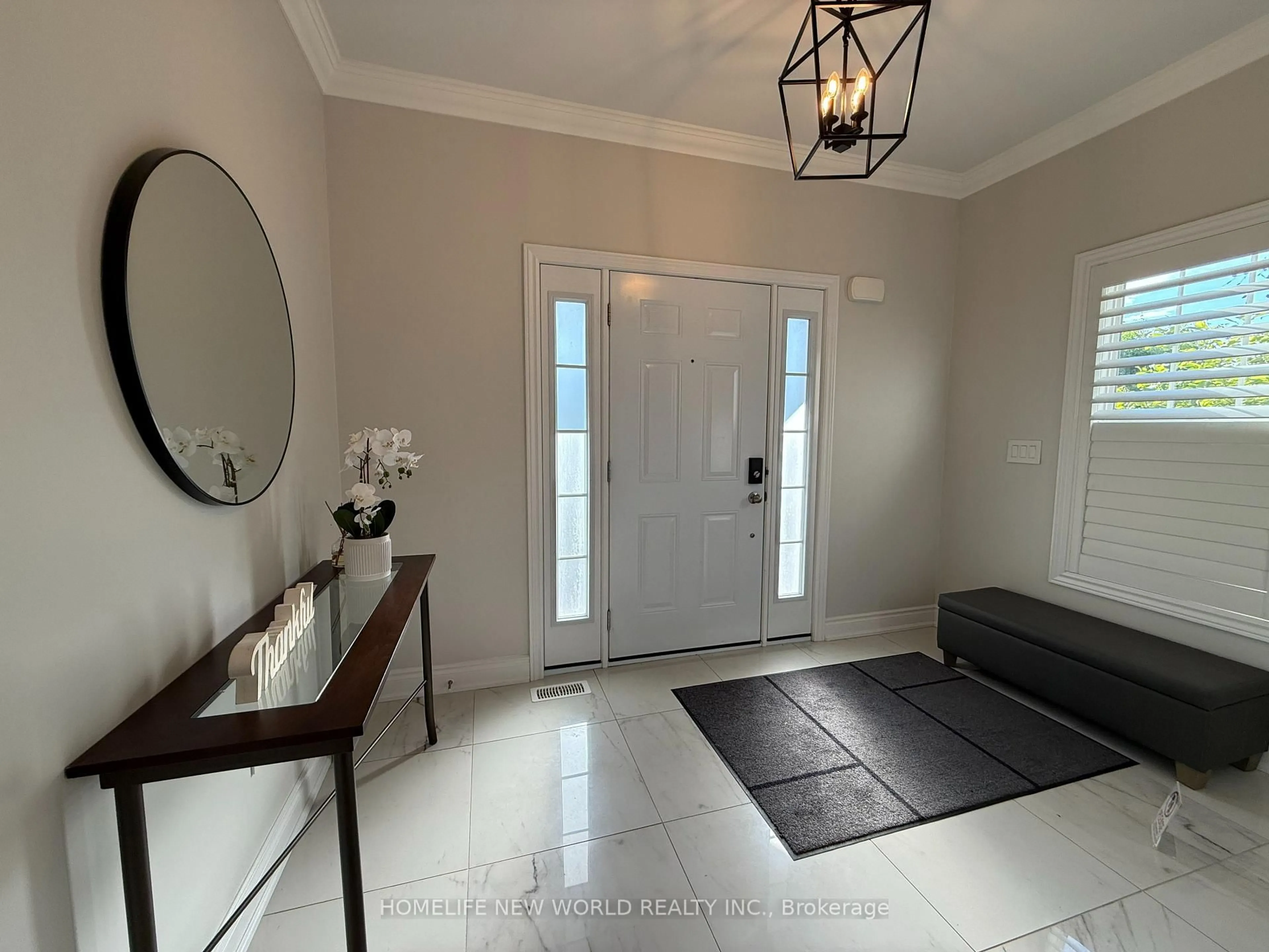 Indoor entryway for 724 James Sweetman Ave, Cobourg Ontario K9A 0K7