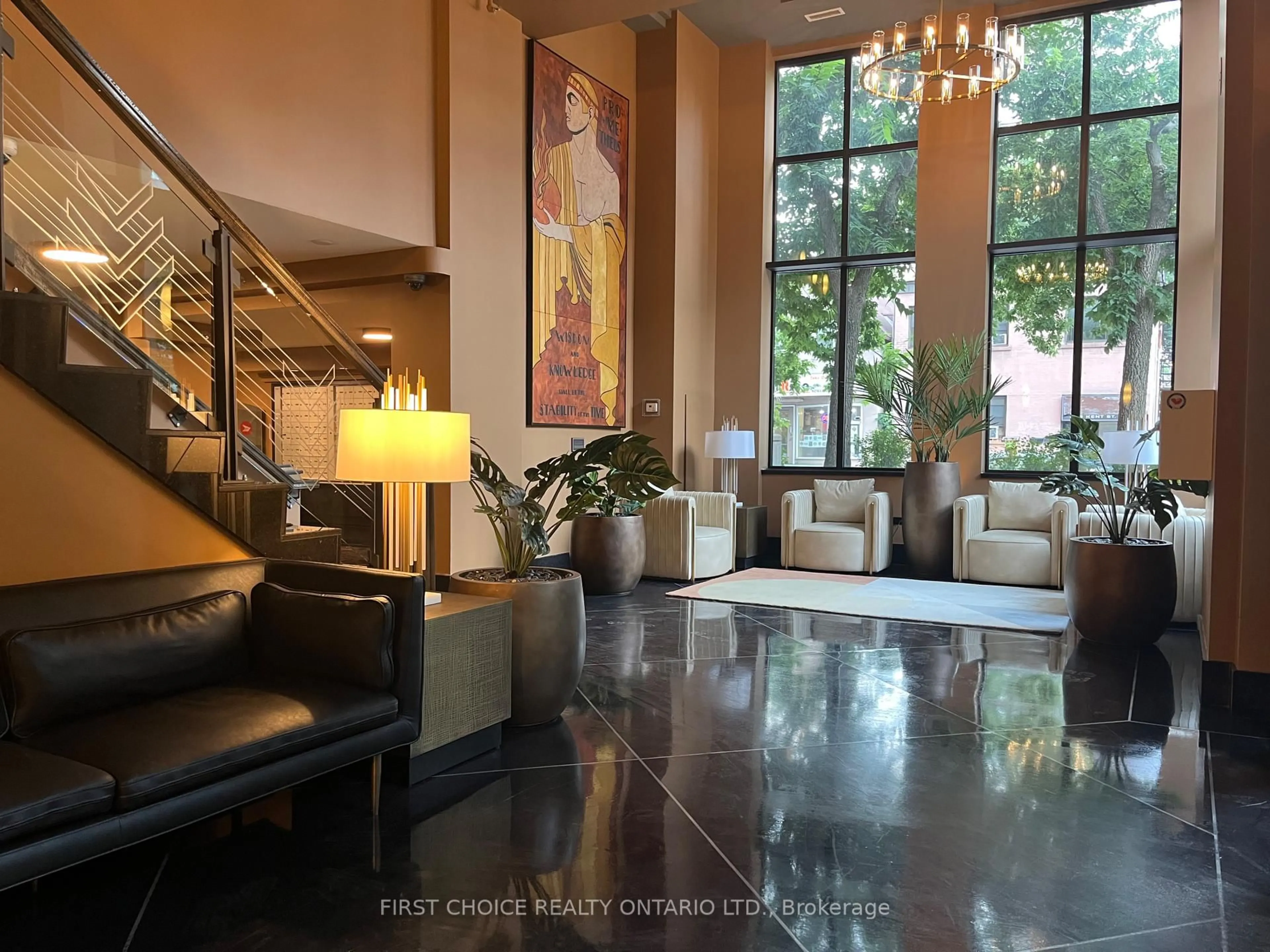 Lobby for 245 Kent St #609, Ottawa Ontario K2P 0A5