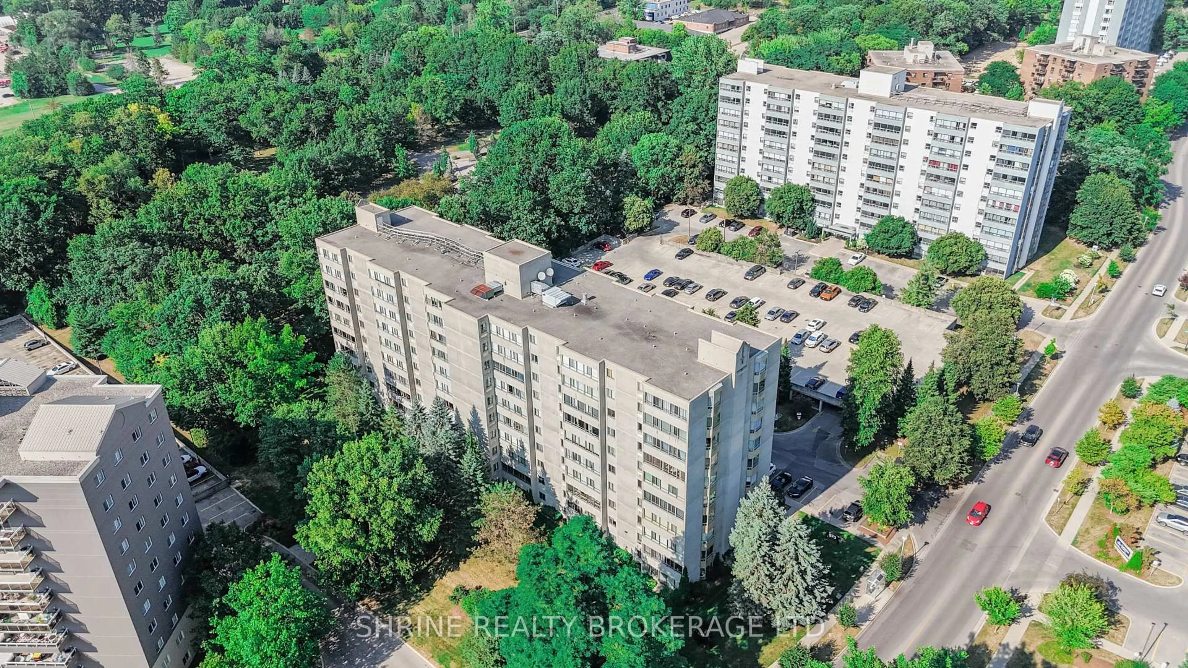 A pic from outside/outdoor area/front of a property/back of a property/a pic from drone, city buildings view from balcony for 570 PROUDFOOT Lane #207, London North Ontario N6H 4Z1