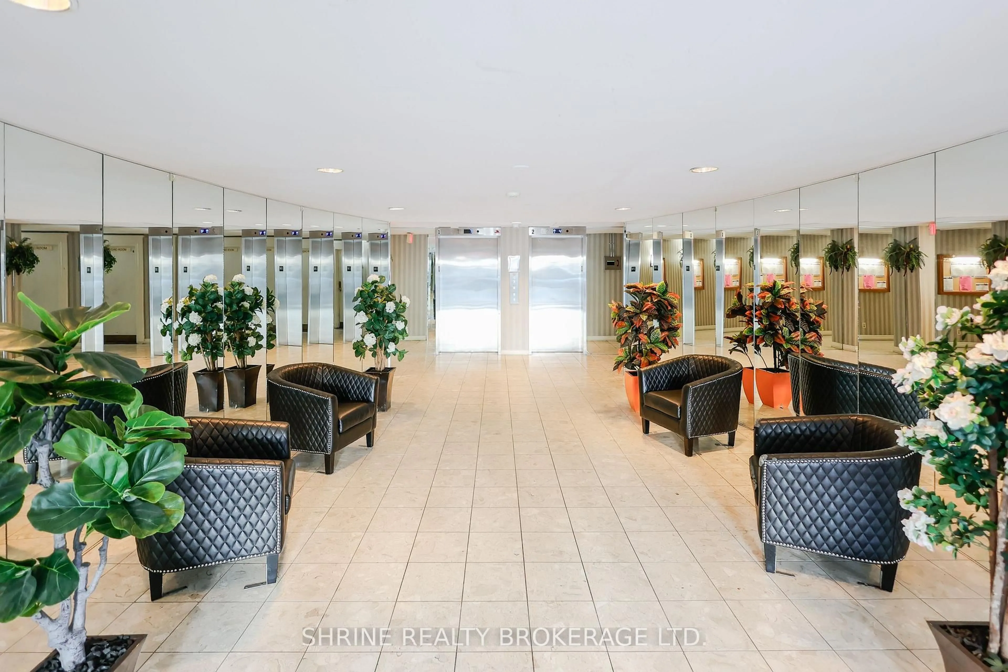 Lobby for 570 PROUDFOOT Lane #207, London North Ontario N6H 4Z1