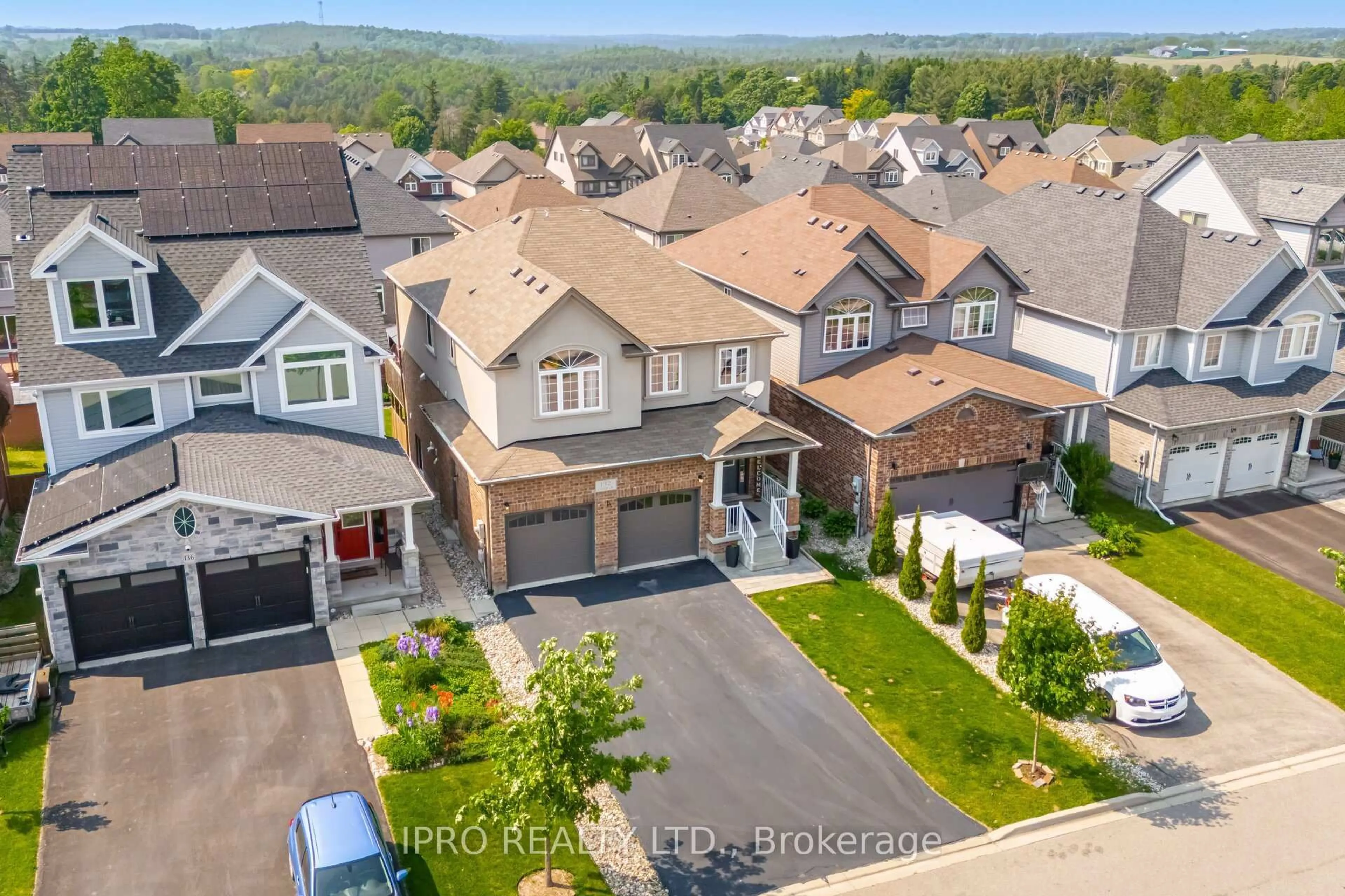 A pic from outside/outdoor area/front of a property/back of a property/a pic from drone, street for 132 Coker Cres, Guelph/Eramosa Ontario N0B 2K0