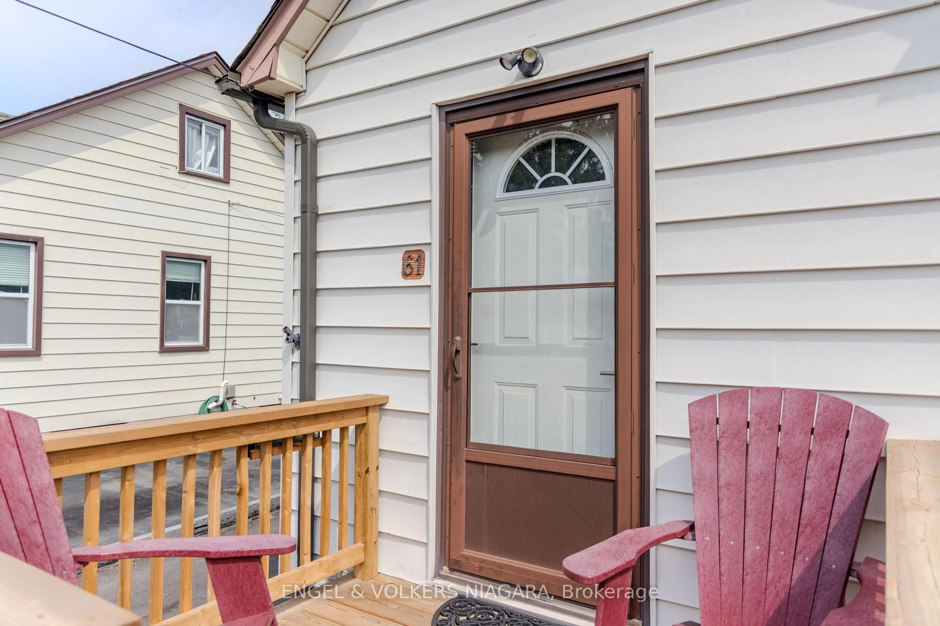 Unknown for 61 Hamilton St, St. Catharines Ontario L2S 1K8