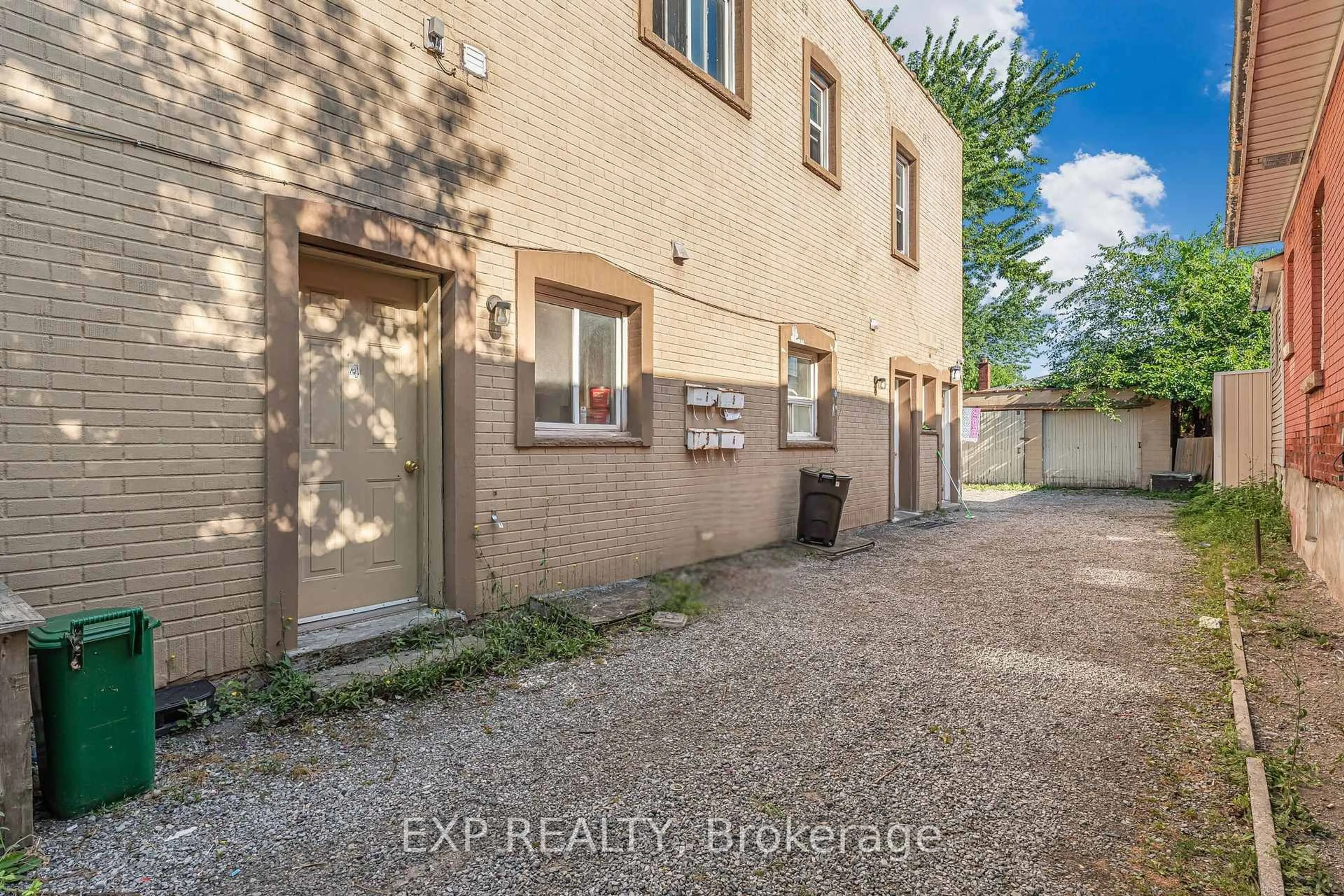 A pic from outside/outdoor area/front of a property/back of a property/a pic from drone, street for 4553 Ferguson St, Niagara Falls Ontario L2E 2Y7
