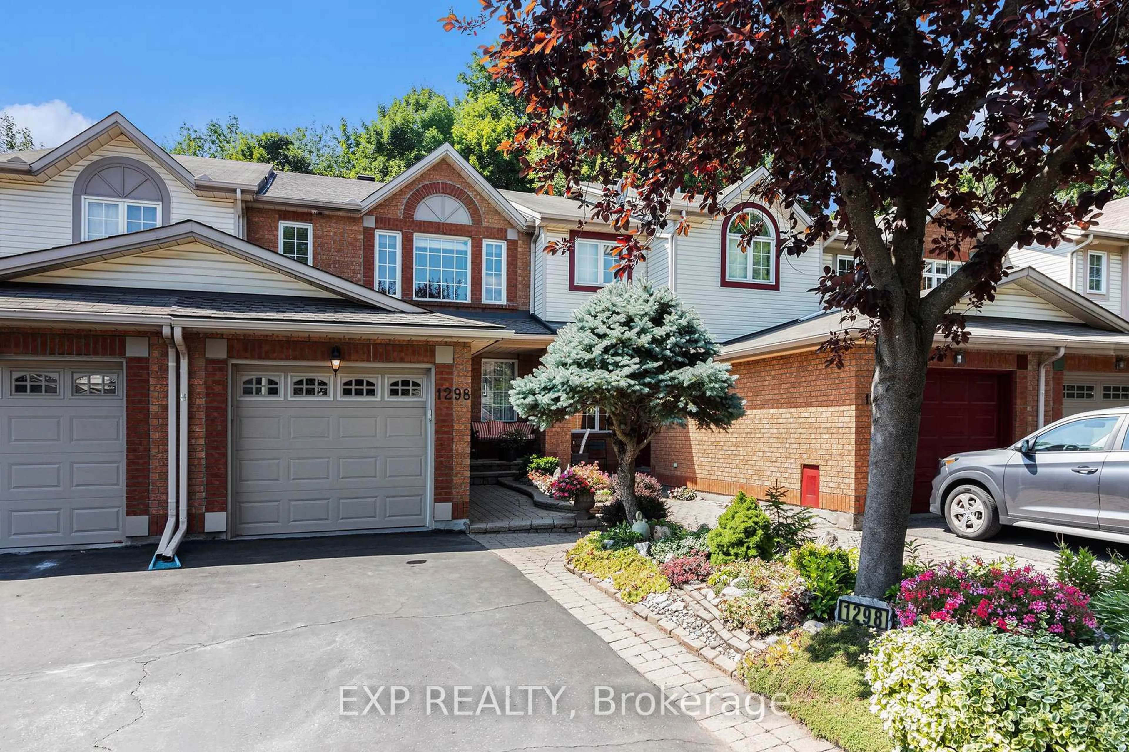Home with brick exterior material, street for 1298 Silvestri Cres, Ottawa Ontario K1J 1E8