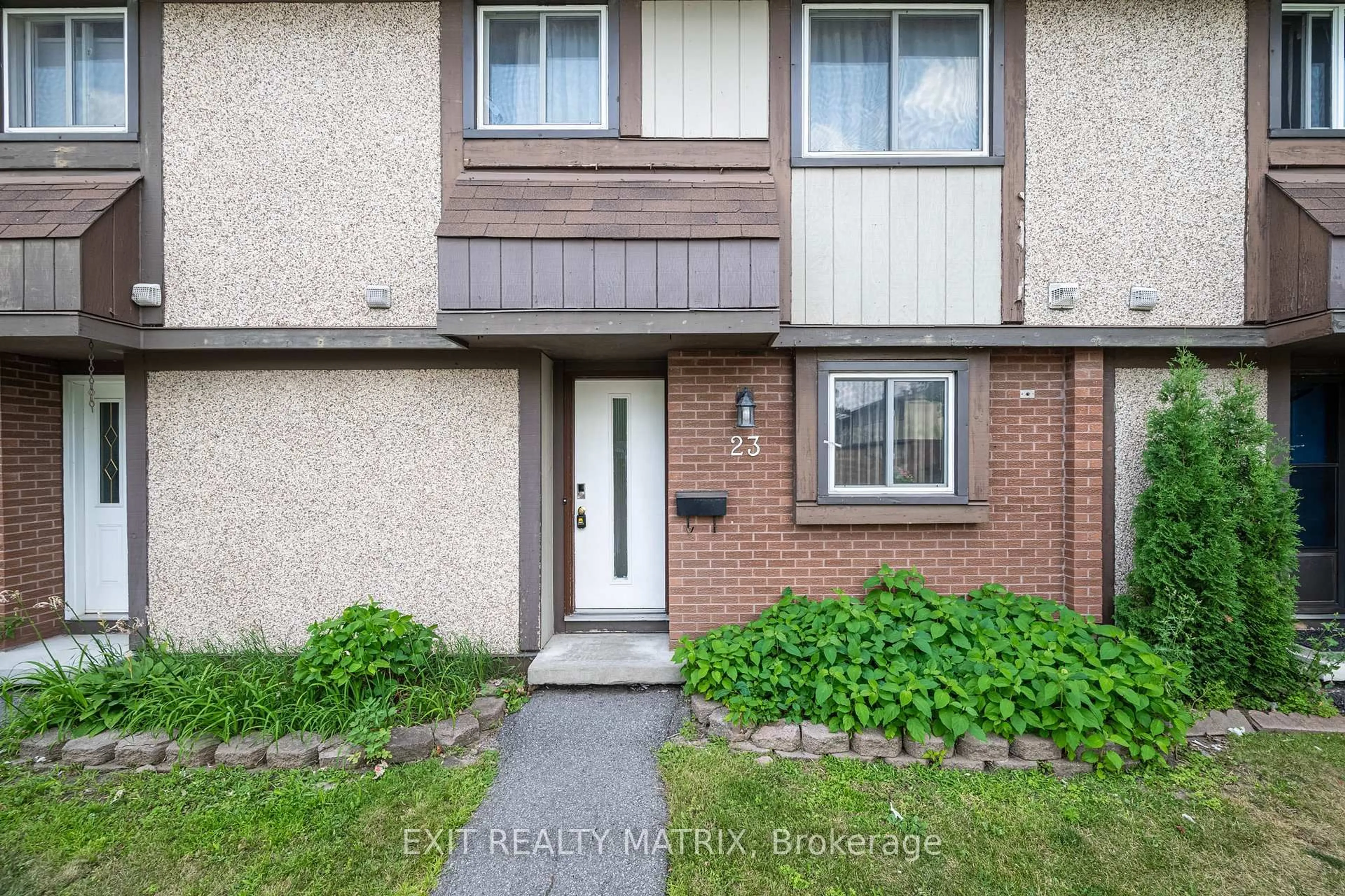 Unknown for 23 Pickford Dr, Kanata Ontario K2L 2C1