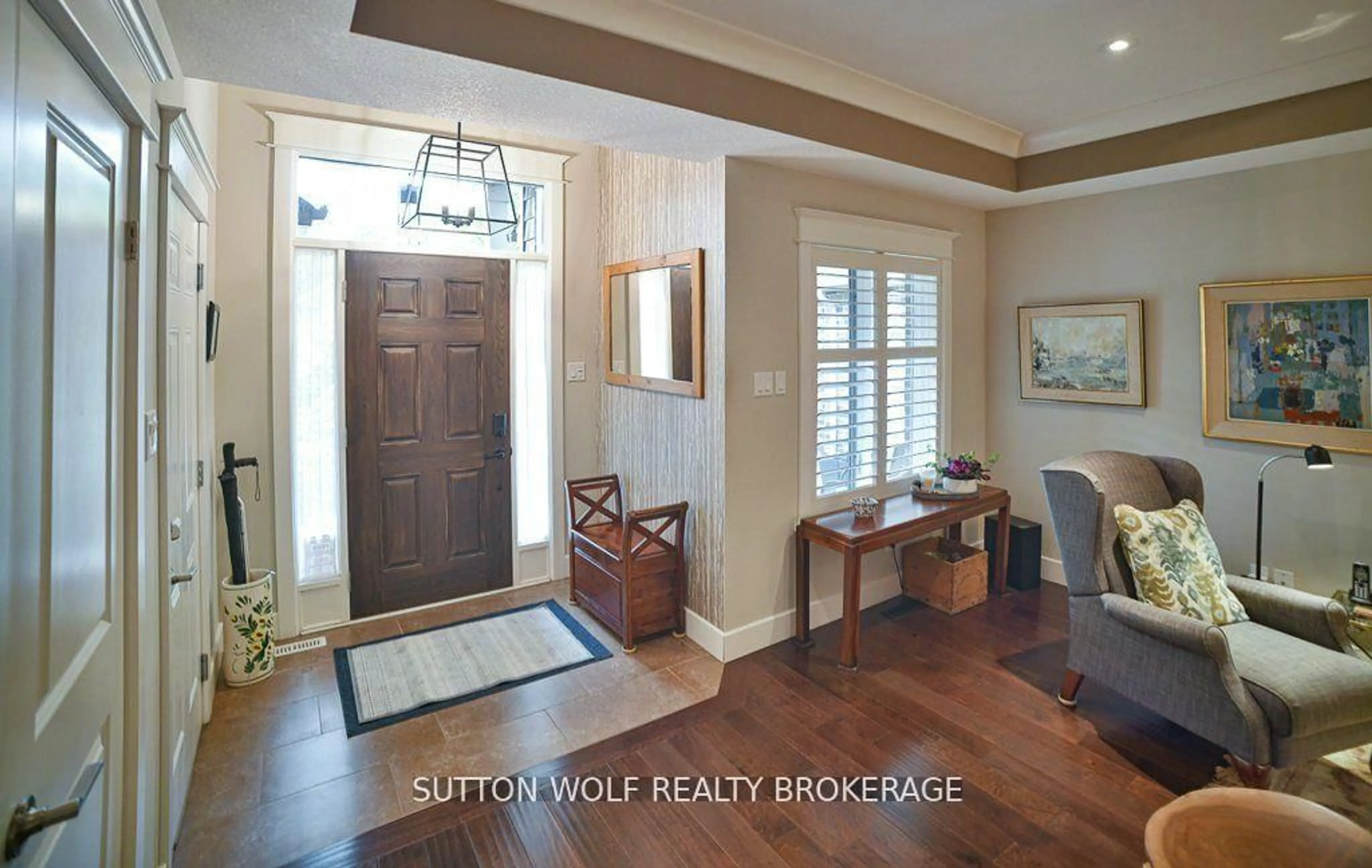 Indoor entryway for 295 Mogg St #2, Strathroy-Caradoc Ontario N7G 0C6
