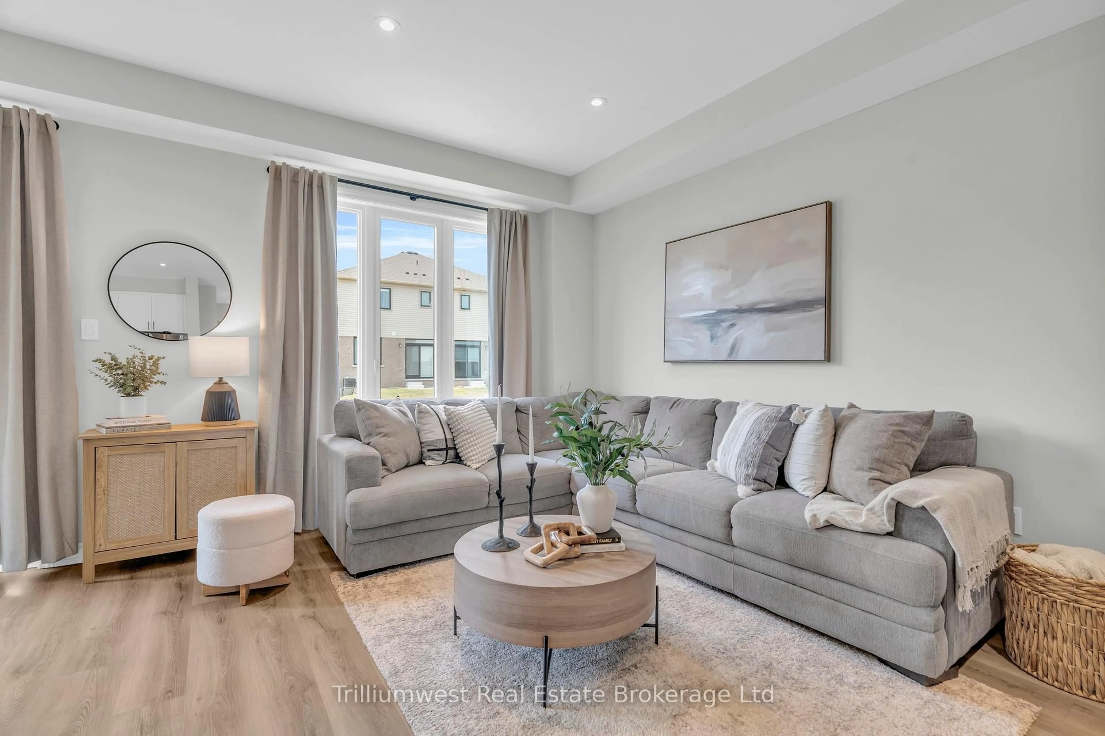 Living room with furniture, unknown for 192 Elliot Ave, Centre Wellington Ontario N1M 0J5