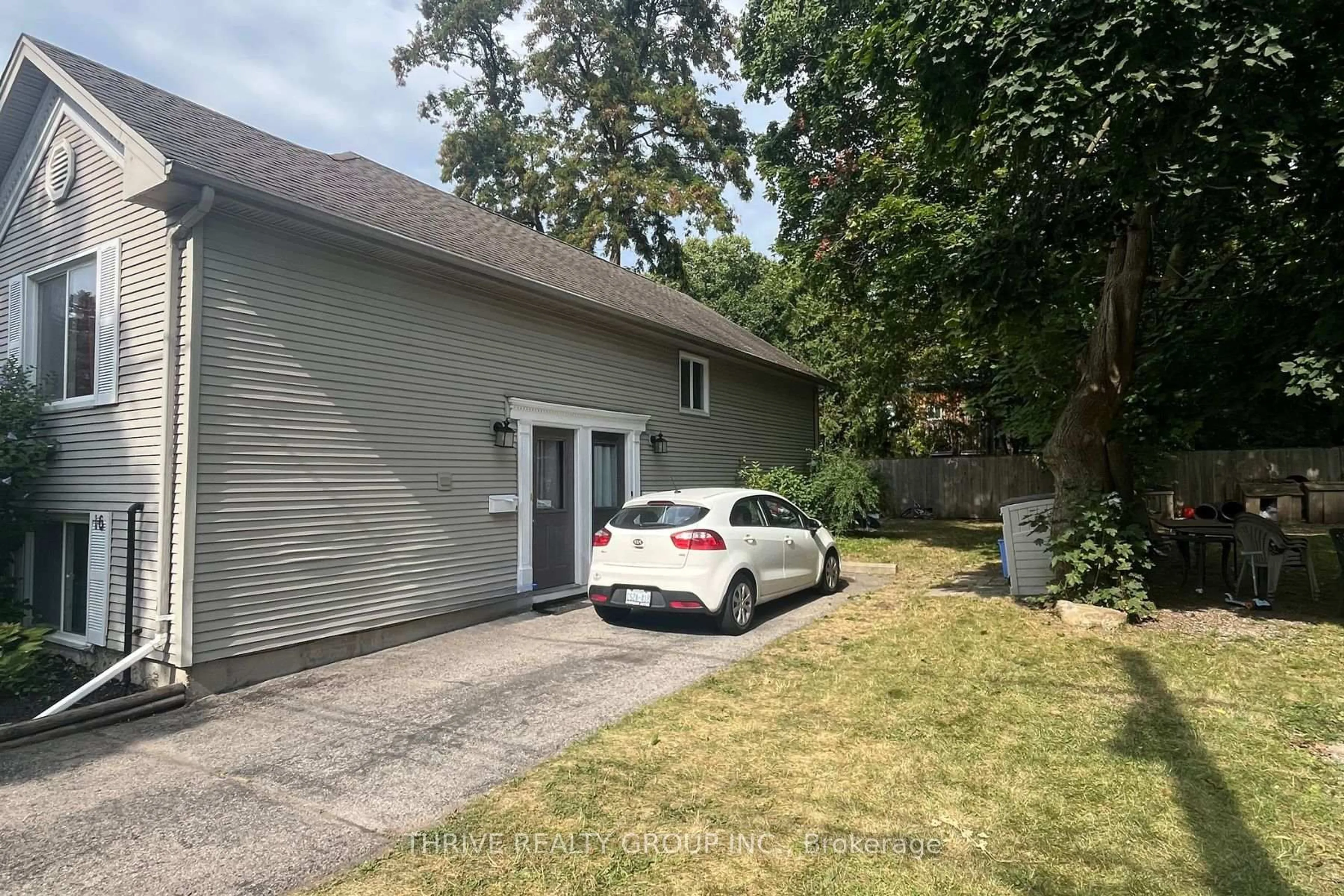 Unknown for 16 Miles St, London East Ontario N5Y 2T6