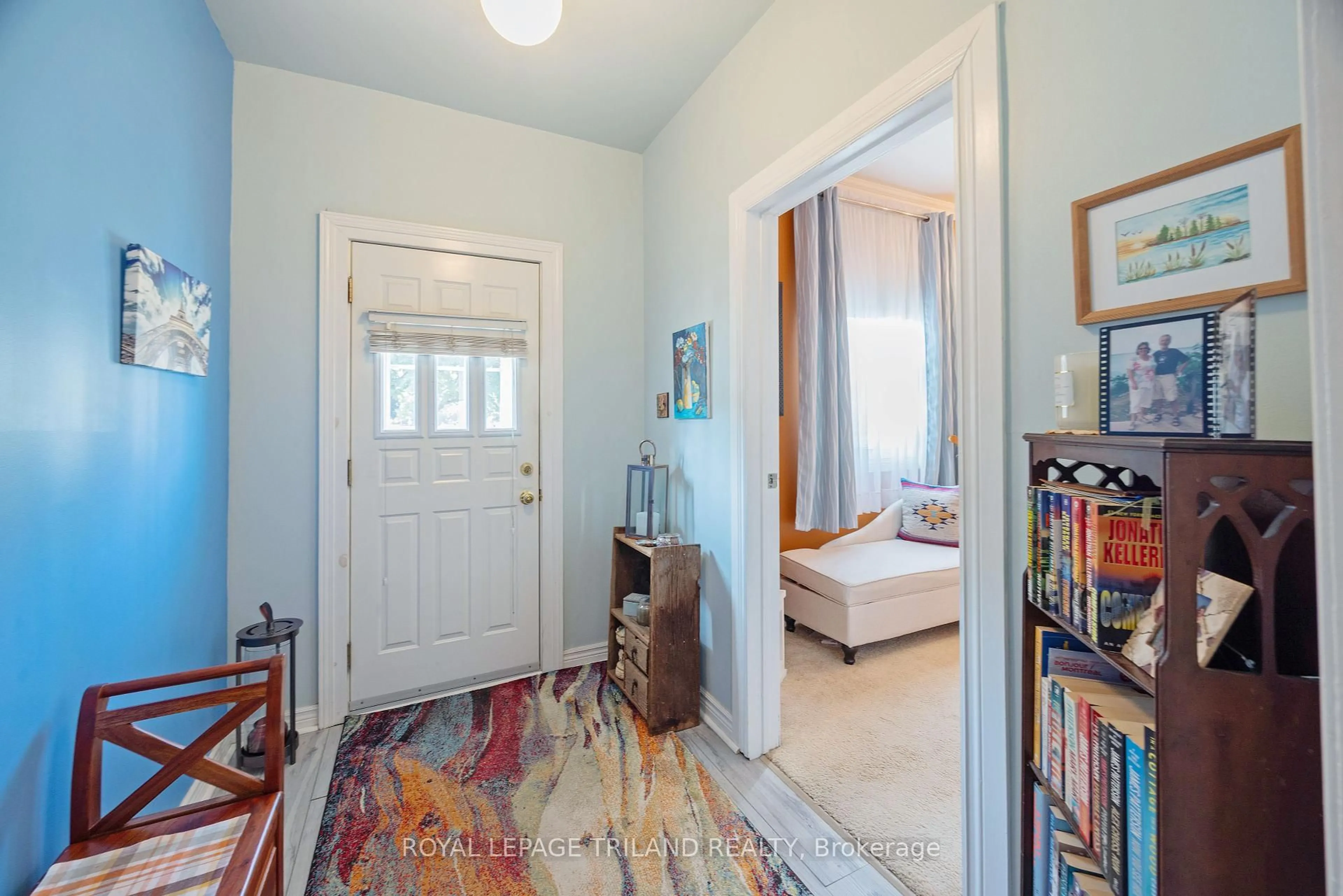 Indoor entryway for 53 Riverside Dr, London North Ontario N6H 1B3