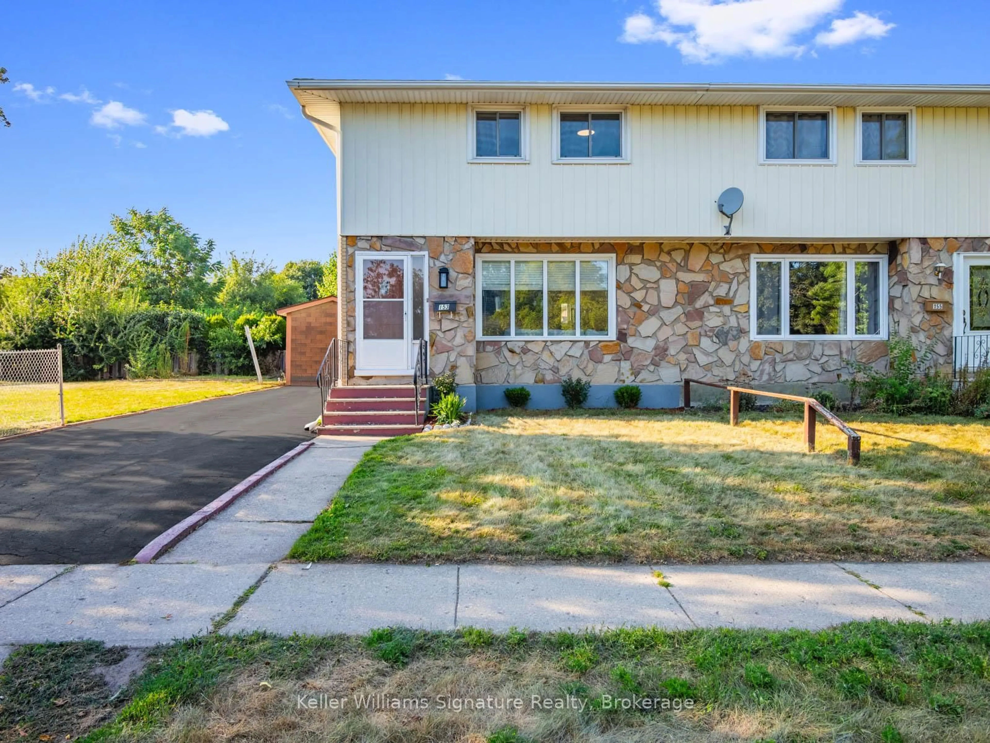 Home with brick exterior material, street for 153 Dudhope Ave, Cambridge Ontario N1R 4T9