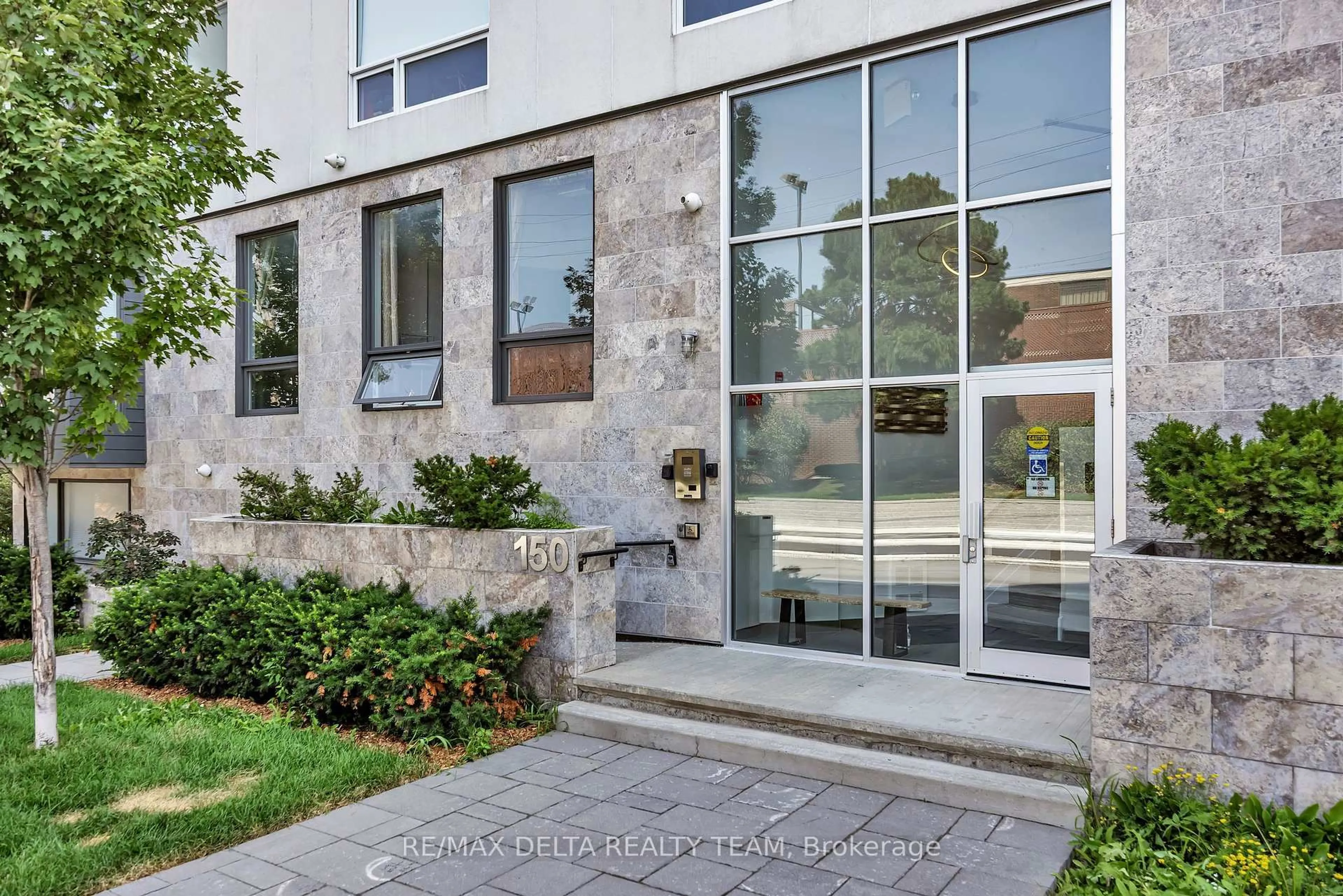 Unknown for 150 Greenfield Ave #405, Ottawa Ontario K1S 5W6