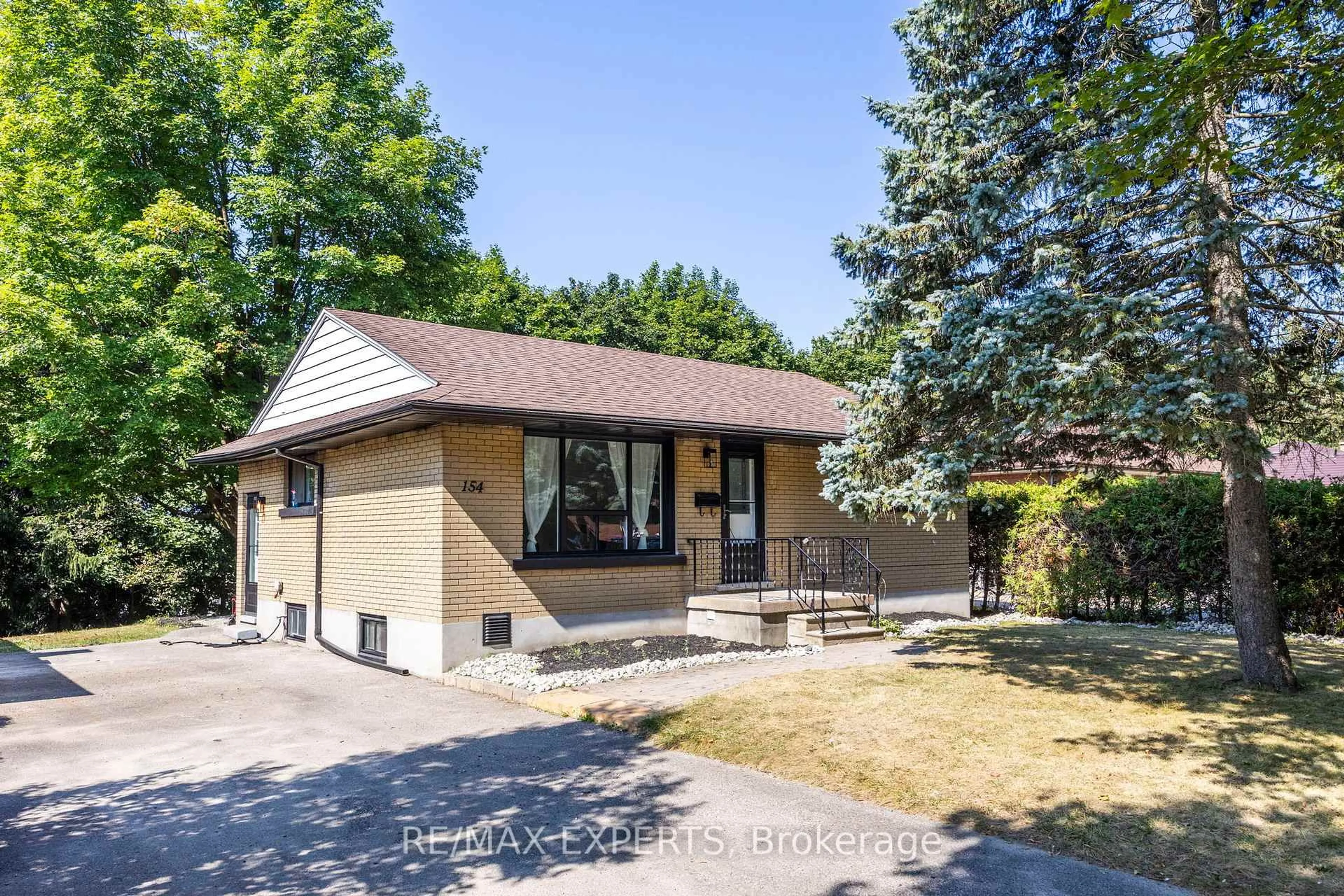 Unknown for 154 Renfield St, Guelph Ontario N1E 4B2