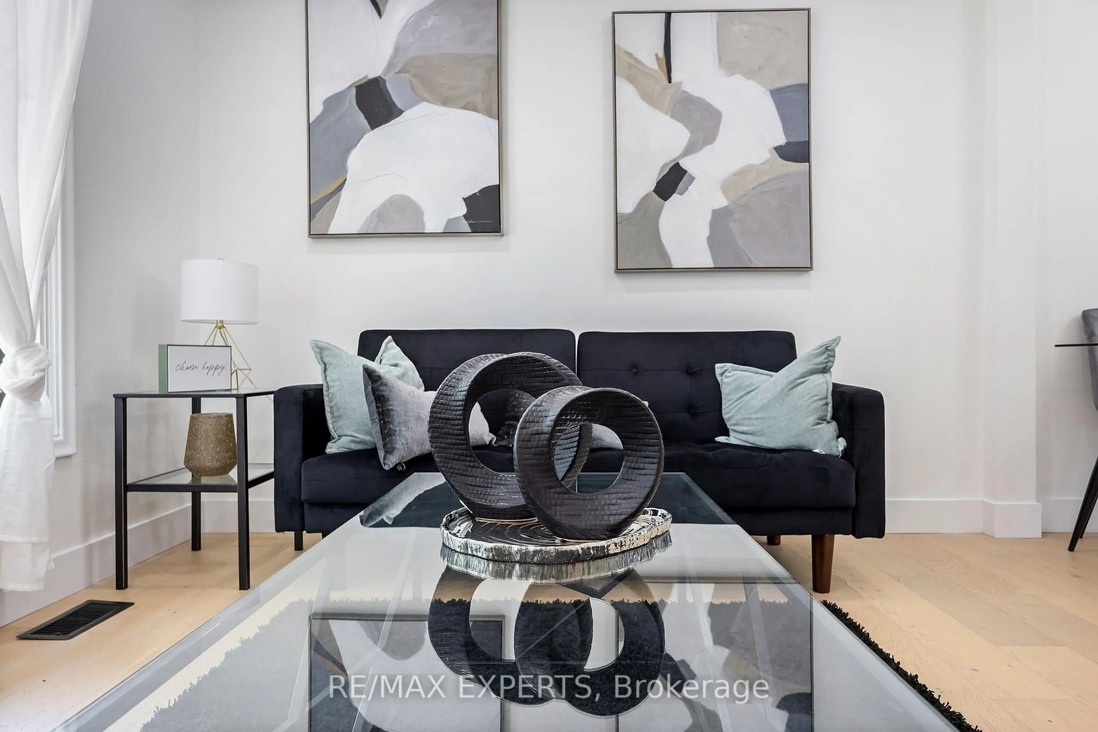 Living room with furniture, unknown for 154 Renfield St, Guelph Ontario N1E 4B2
