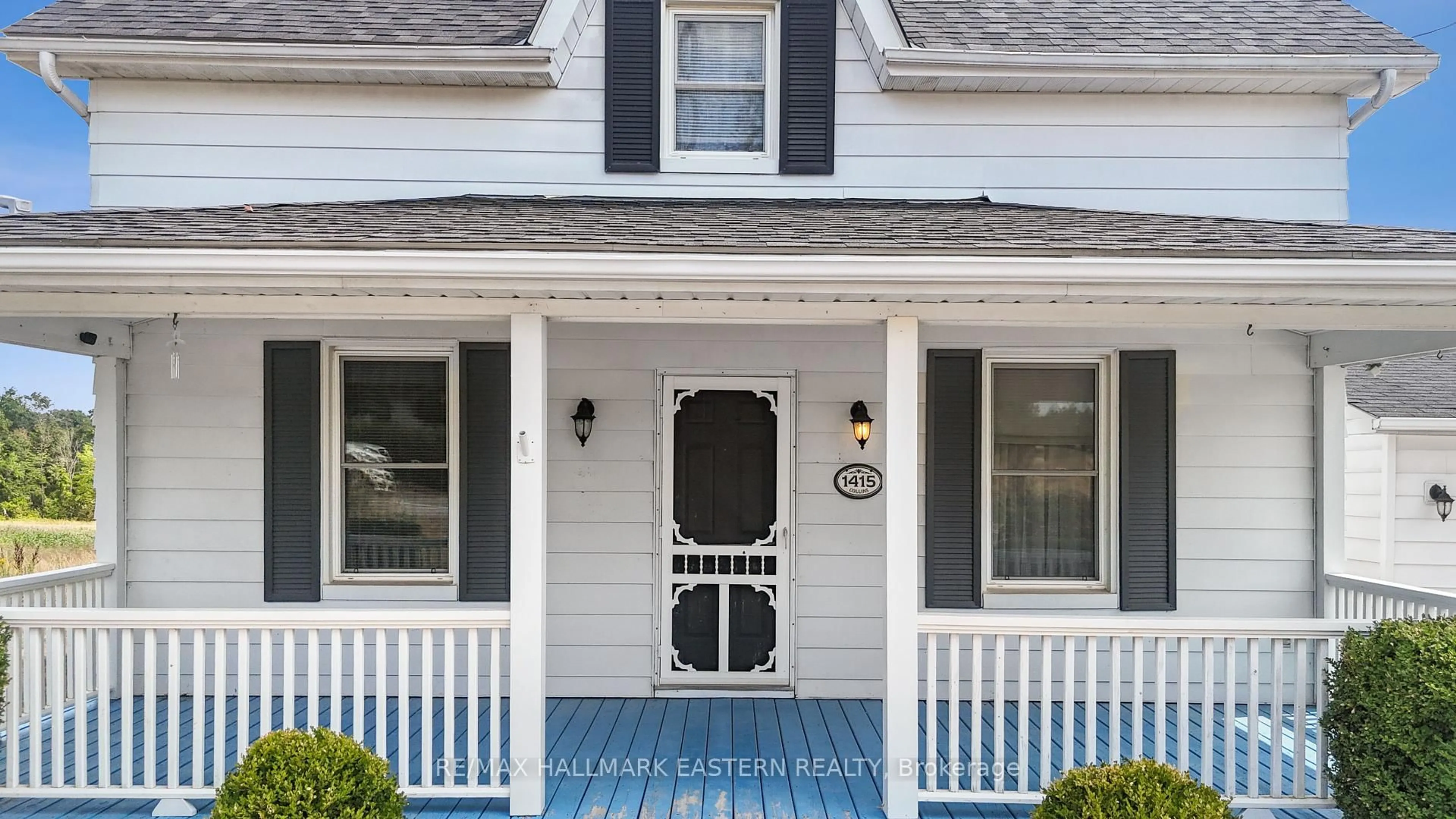 Home with vinyl exterior material, street for 1415 Young's Point Rd, Selwyn Ontario K0L 2H0