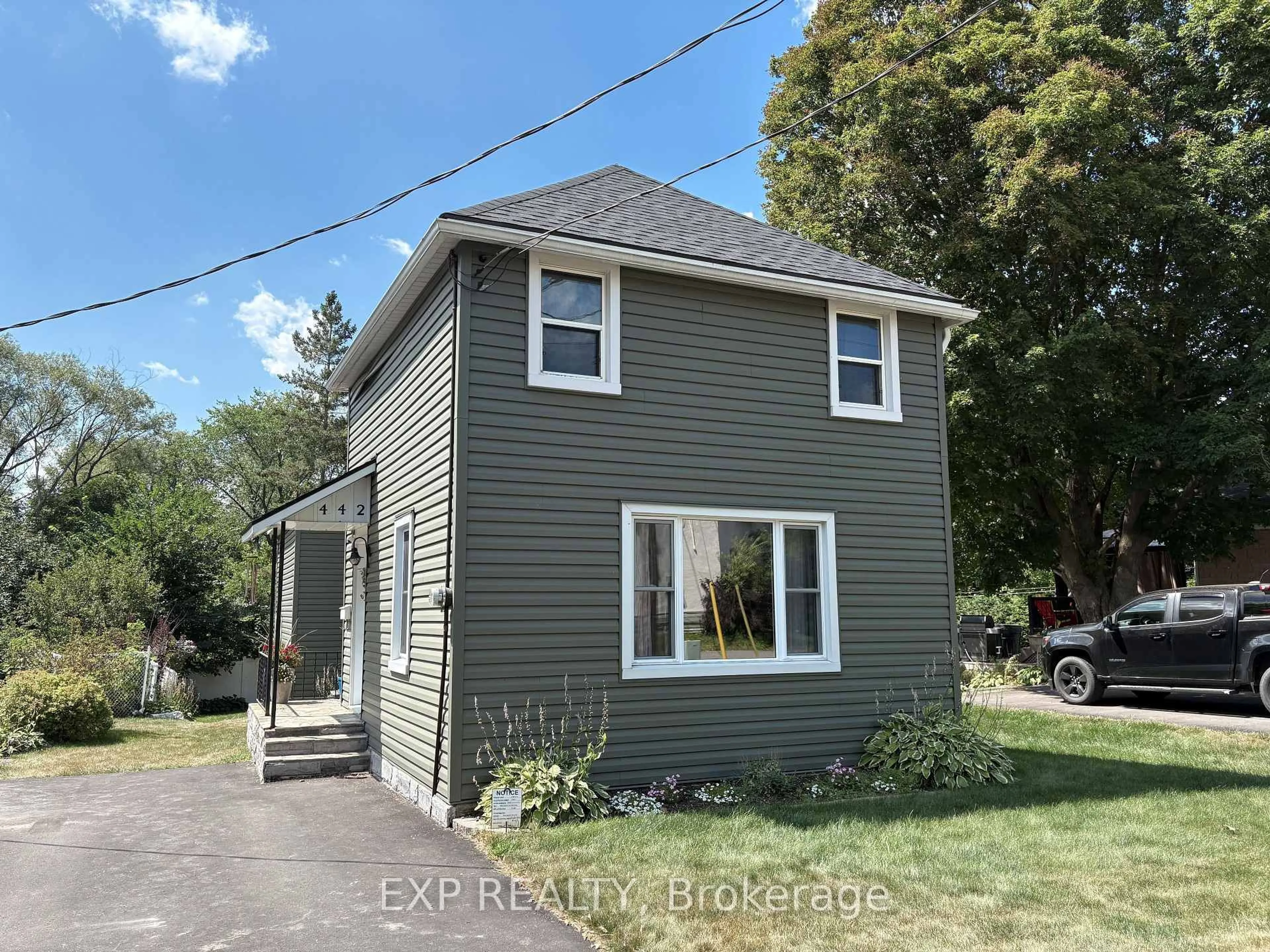 Home with vinyl exterior material, street for 442 Coumbes Lane, Renfrew Ontario K7V 1N4