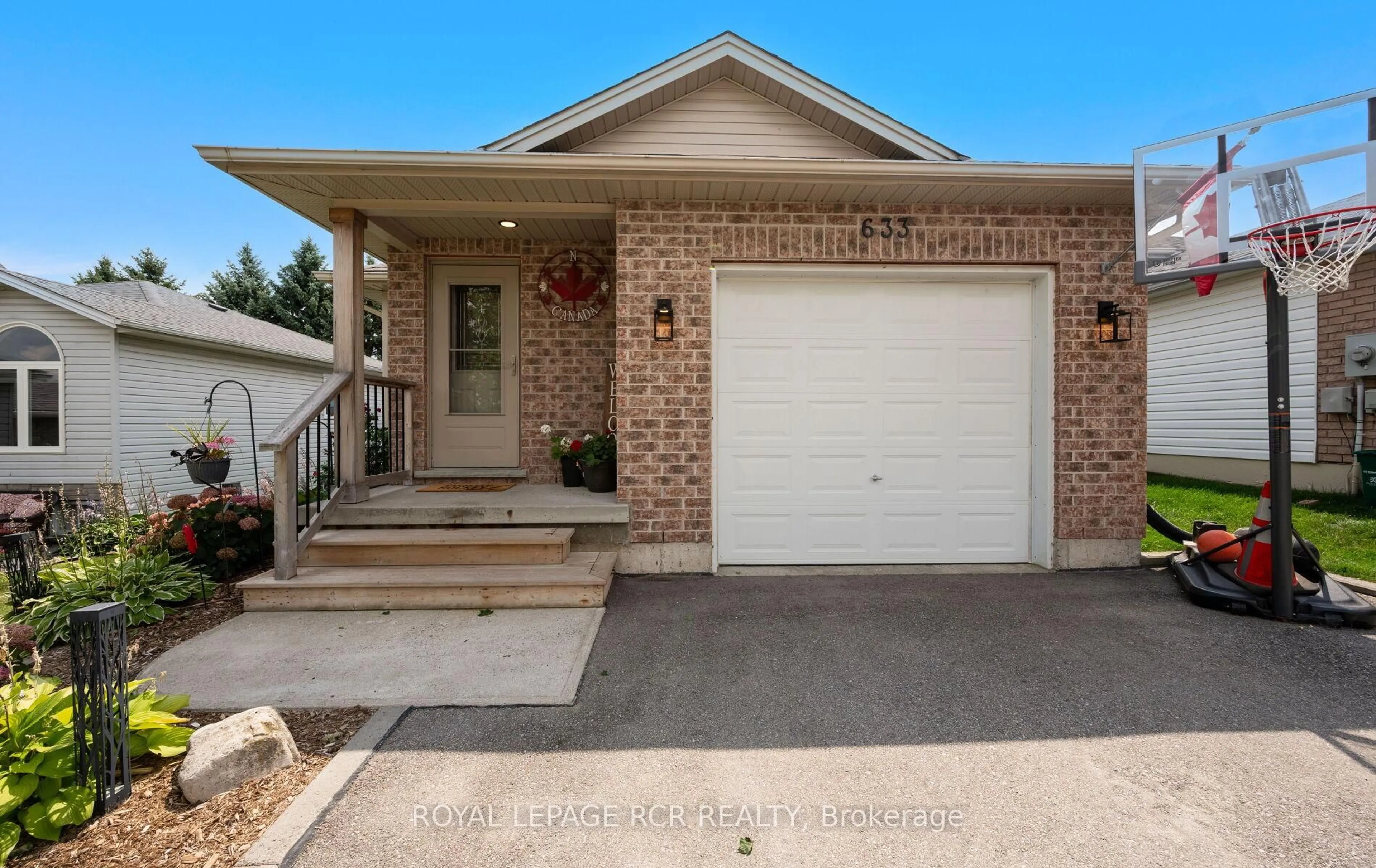 Home with brick exterior material, street for 633 Canfield Pl, Shelburne Ontario L9V 3B1