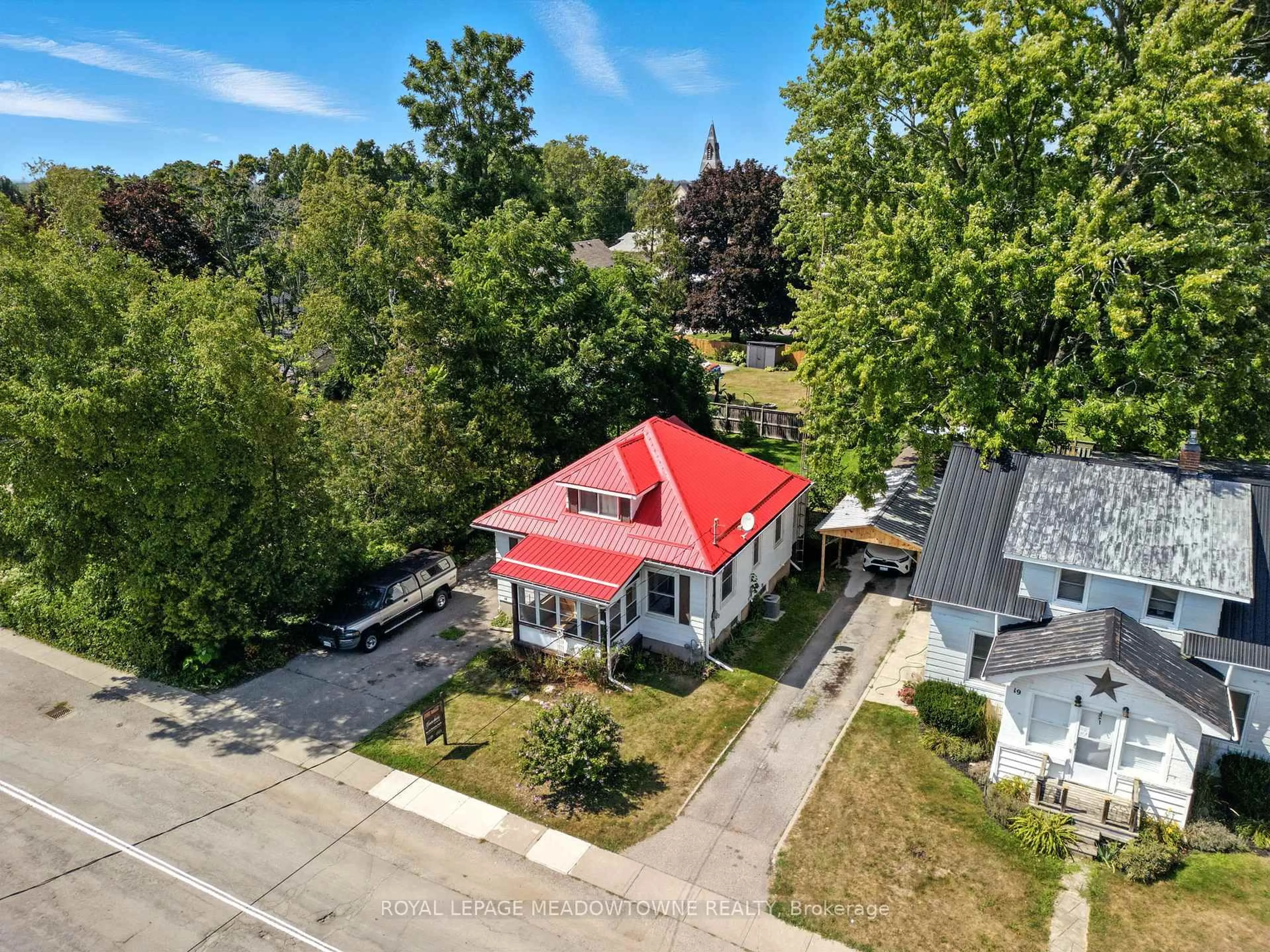 A pic from outside/outdoor area/front of a property/back of a property/a pic from drone, street for 15 Church St, Norfolk Ontario N0E 1Y0