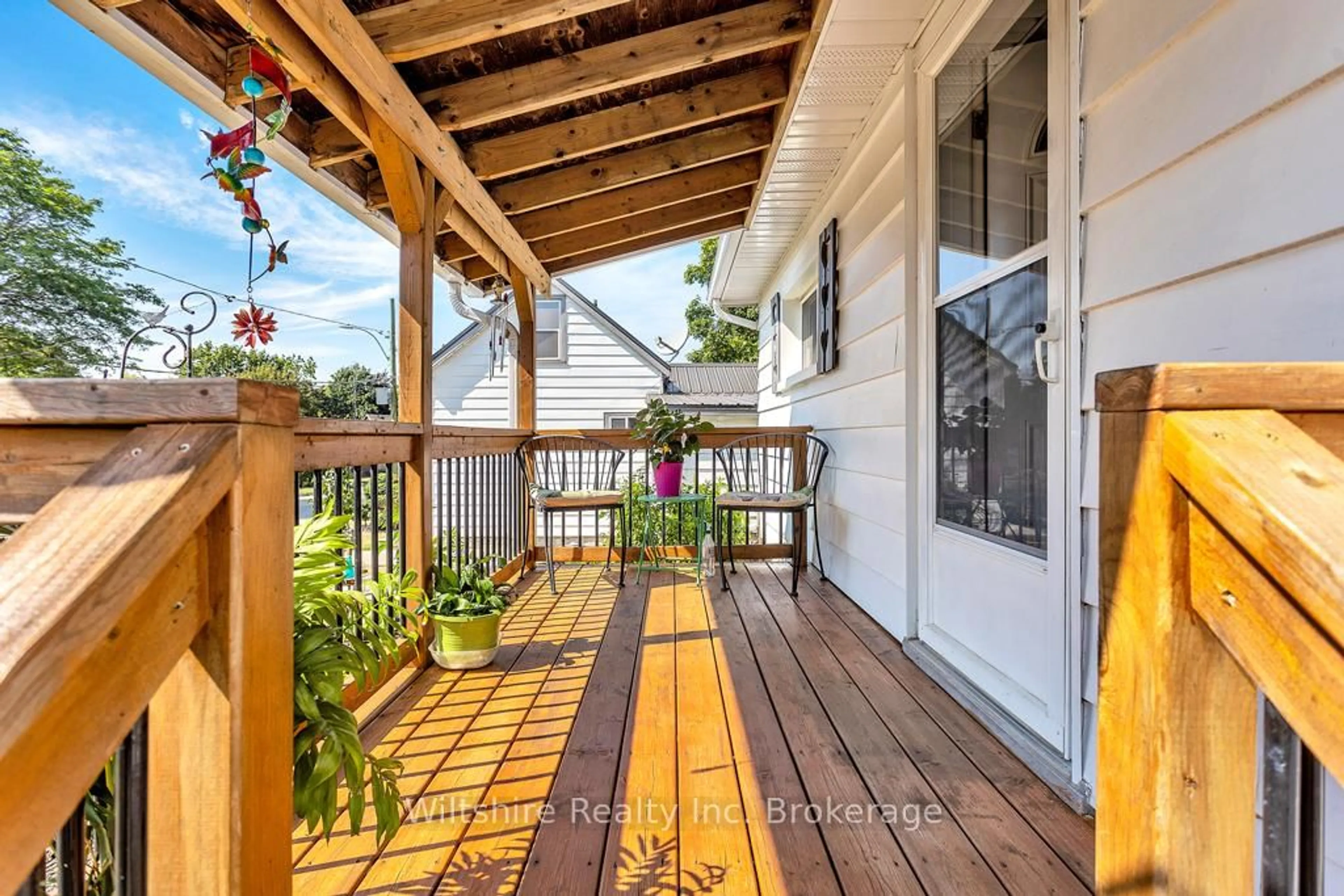 Patio, street for 10 Tillson St, Tillsonburg Ontario N4G 2X2