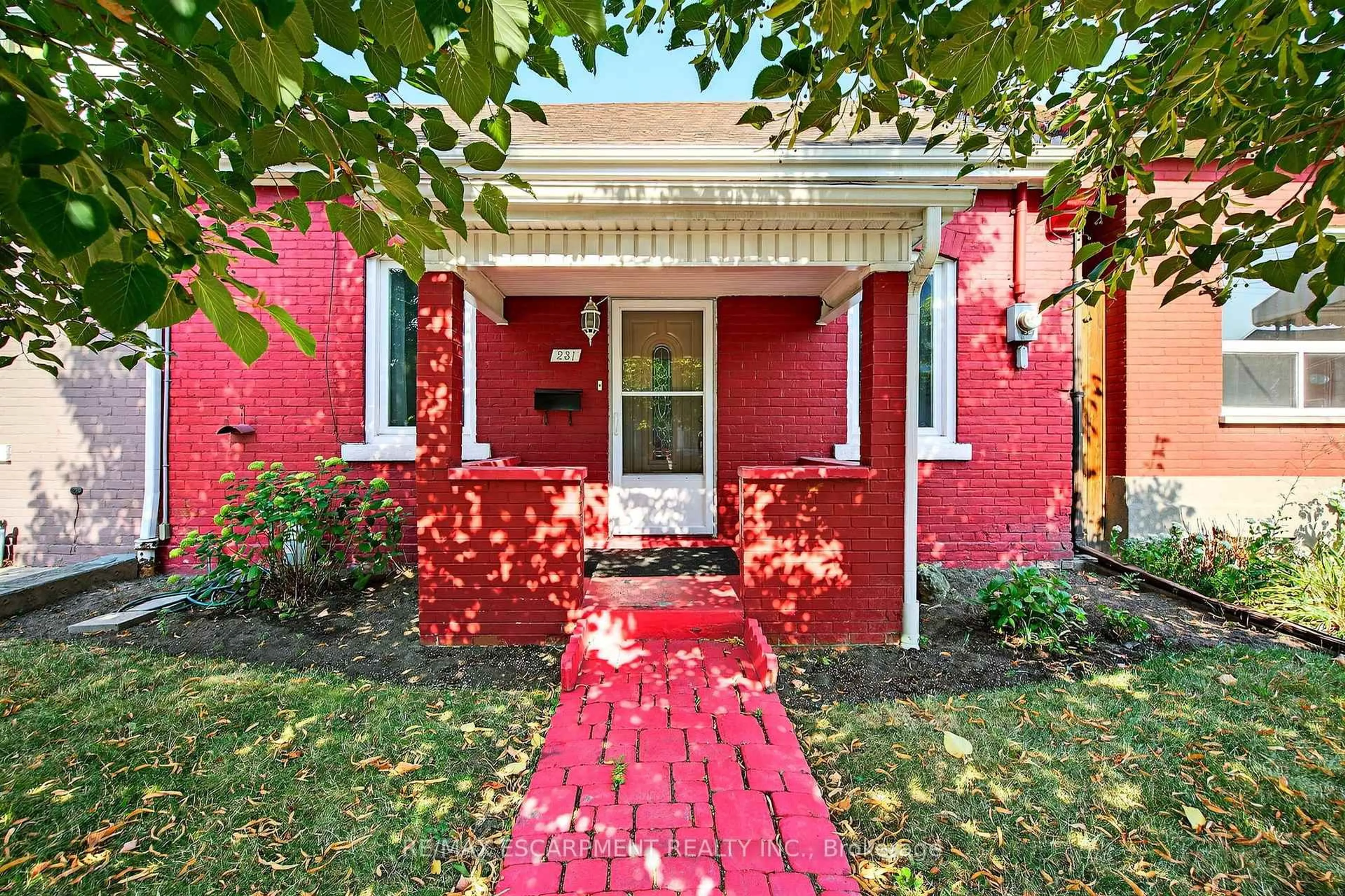 Home with brick exterior material, street for 231 EMERALD St, Hamilton Ontario L8L 5L1