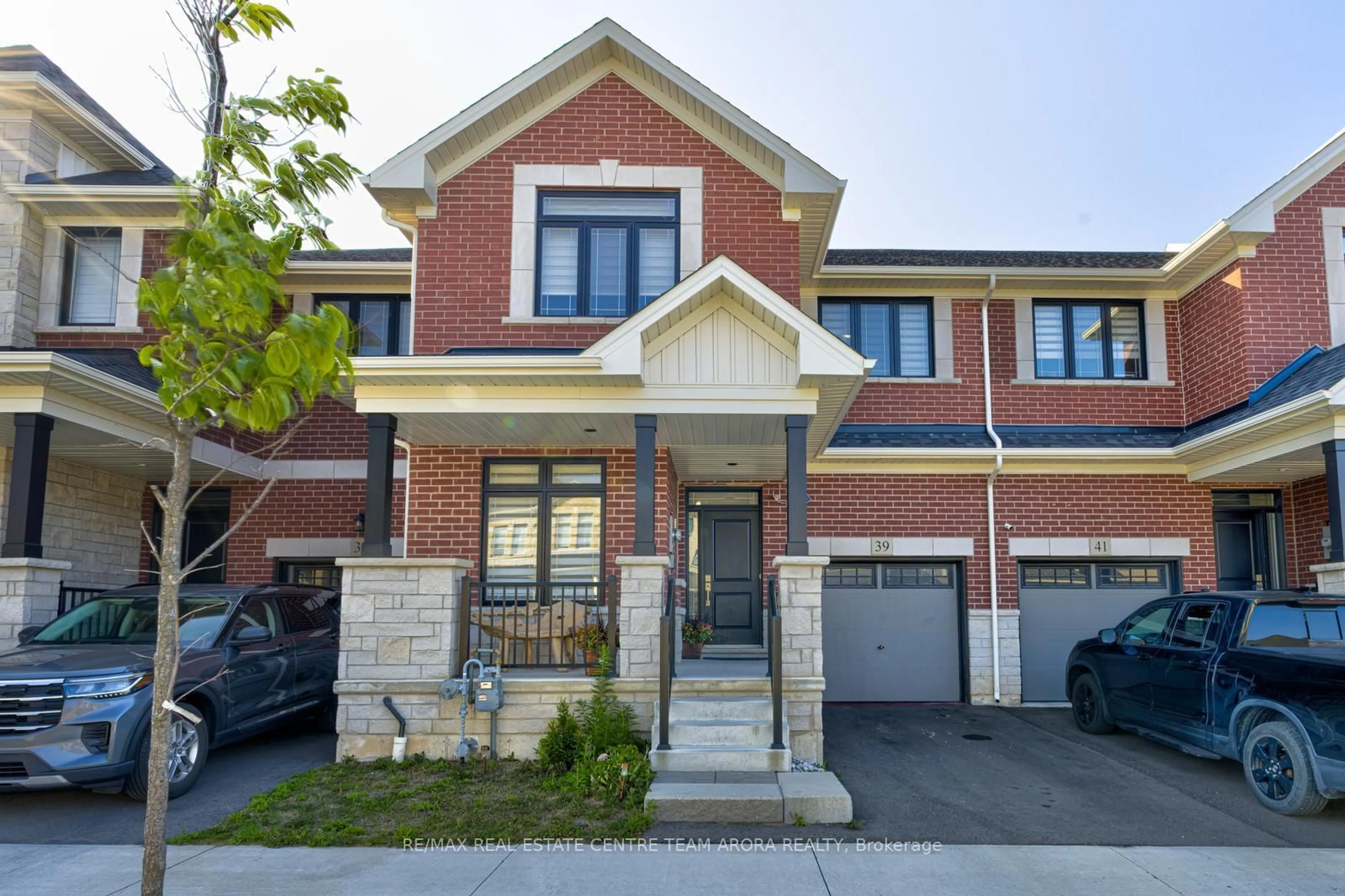 Home with brick exterior material, street for 39 Great Fls Blvd, Hamilton Ontario L0R 2H7
