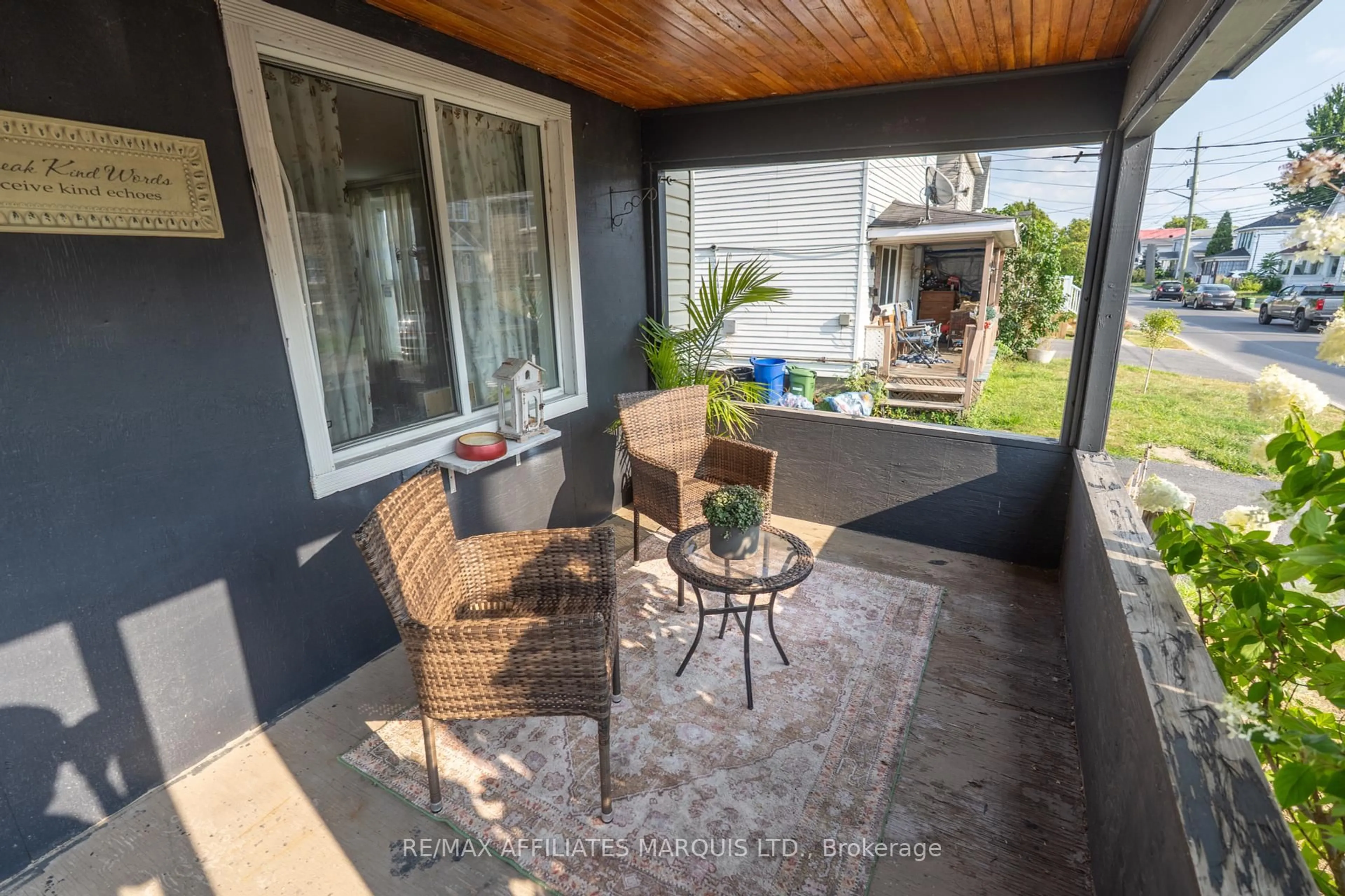 Patio, street for 633 Augustus St, Cornwall Ontario K6J 3X2
