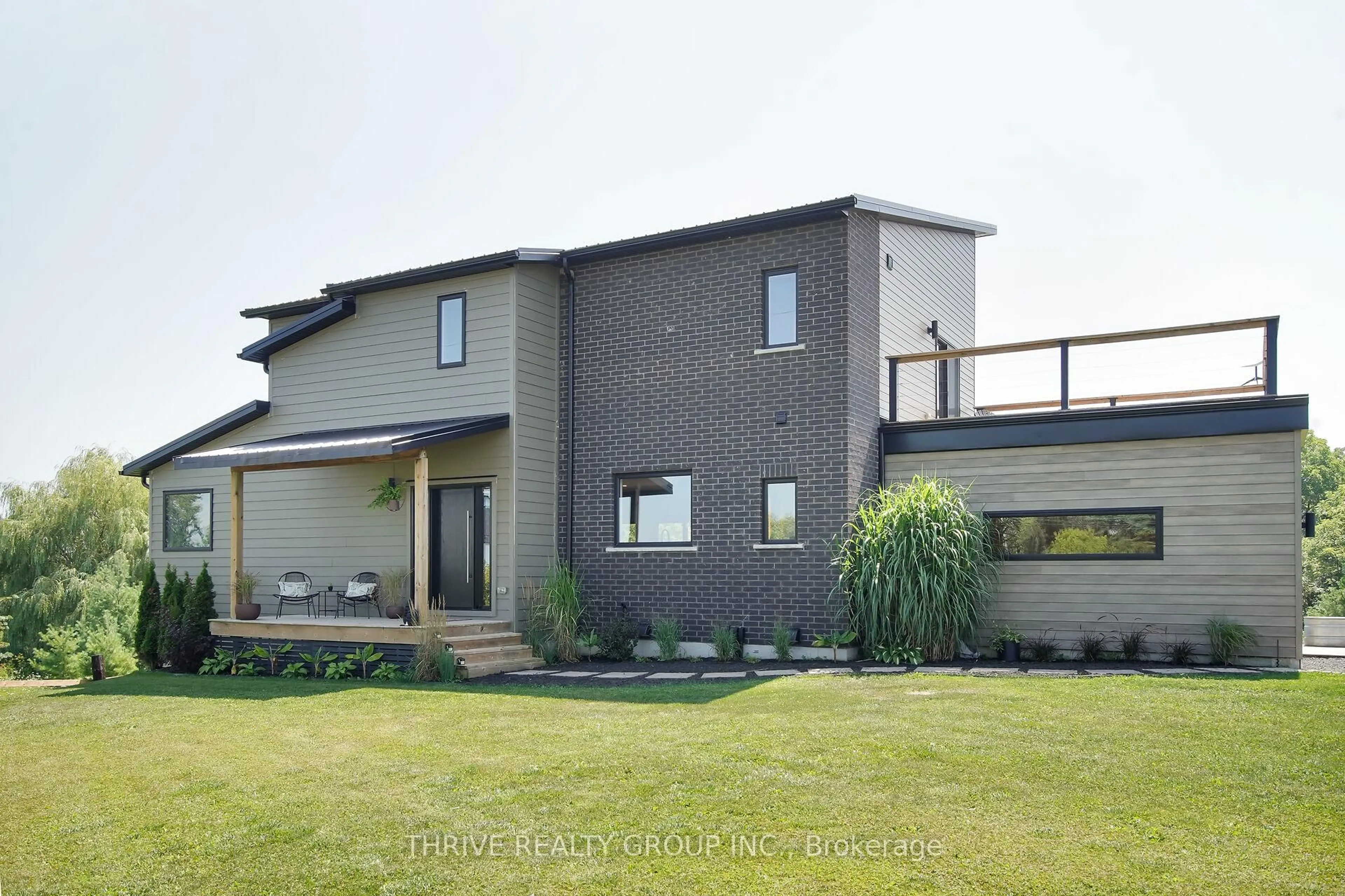 Home with brick exterior material, building for 36333 Talbot Line, Southwold Ontario N0L 2E0