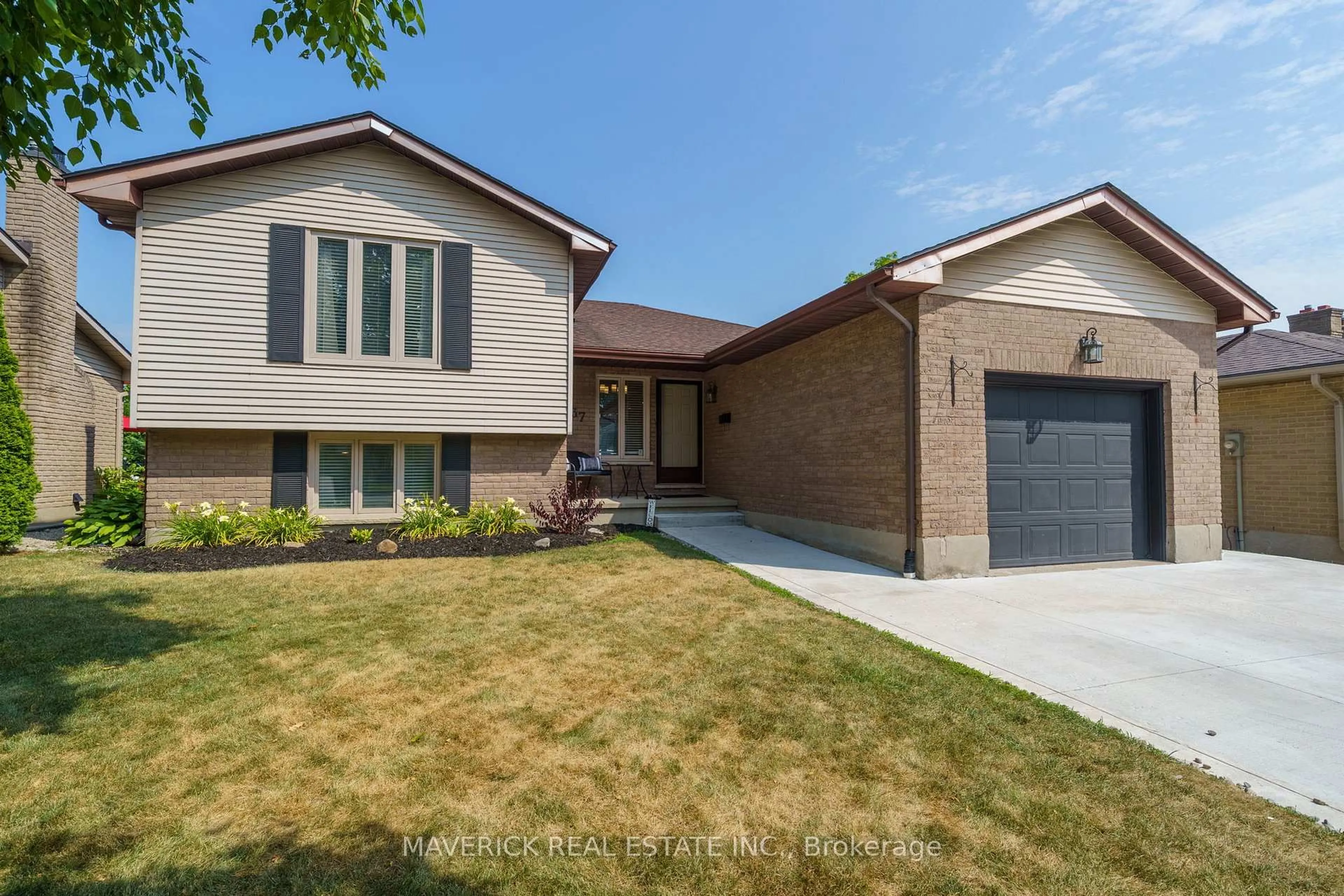 Home with brick exterior material, street for 1237 Glenora Dr, London North Ontario N5X 2P6