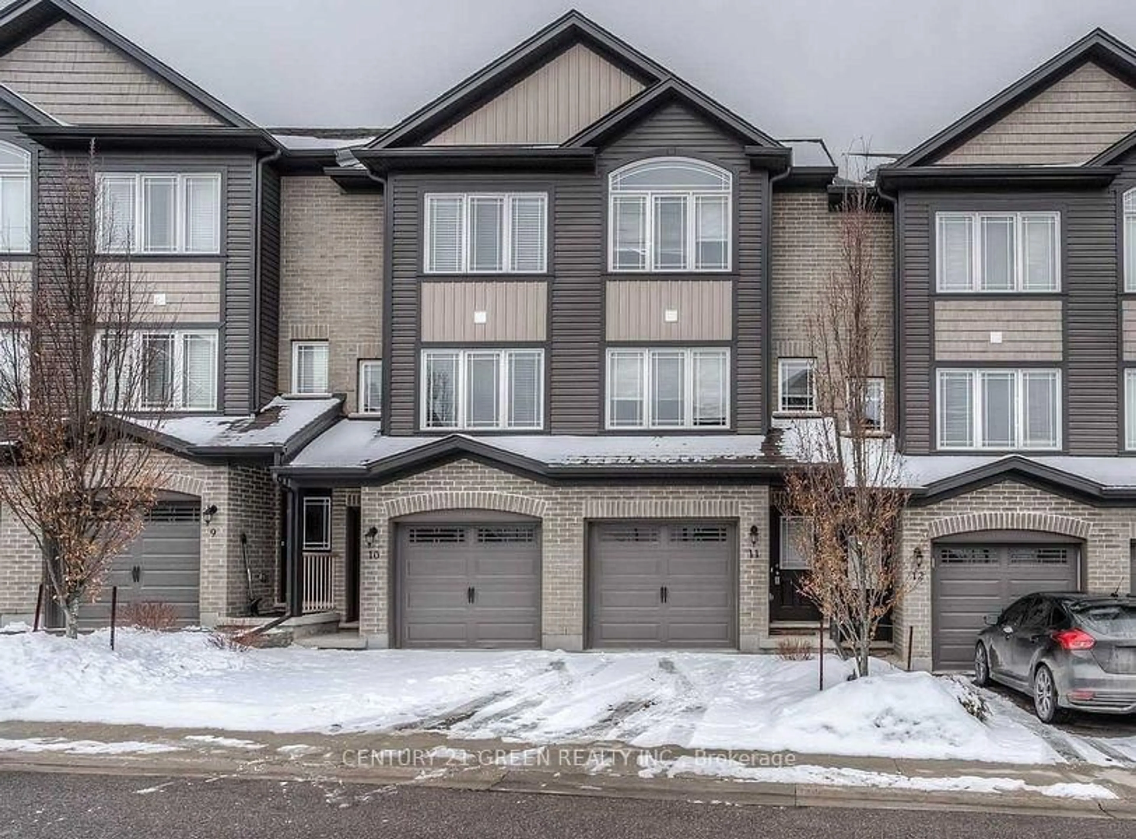 A pic from outside/outdoor area/front of a property/back of a property/a pic from drone, street for 12 Poplar Dr #11, Cambridge Ontario N3C 3X2