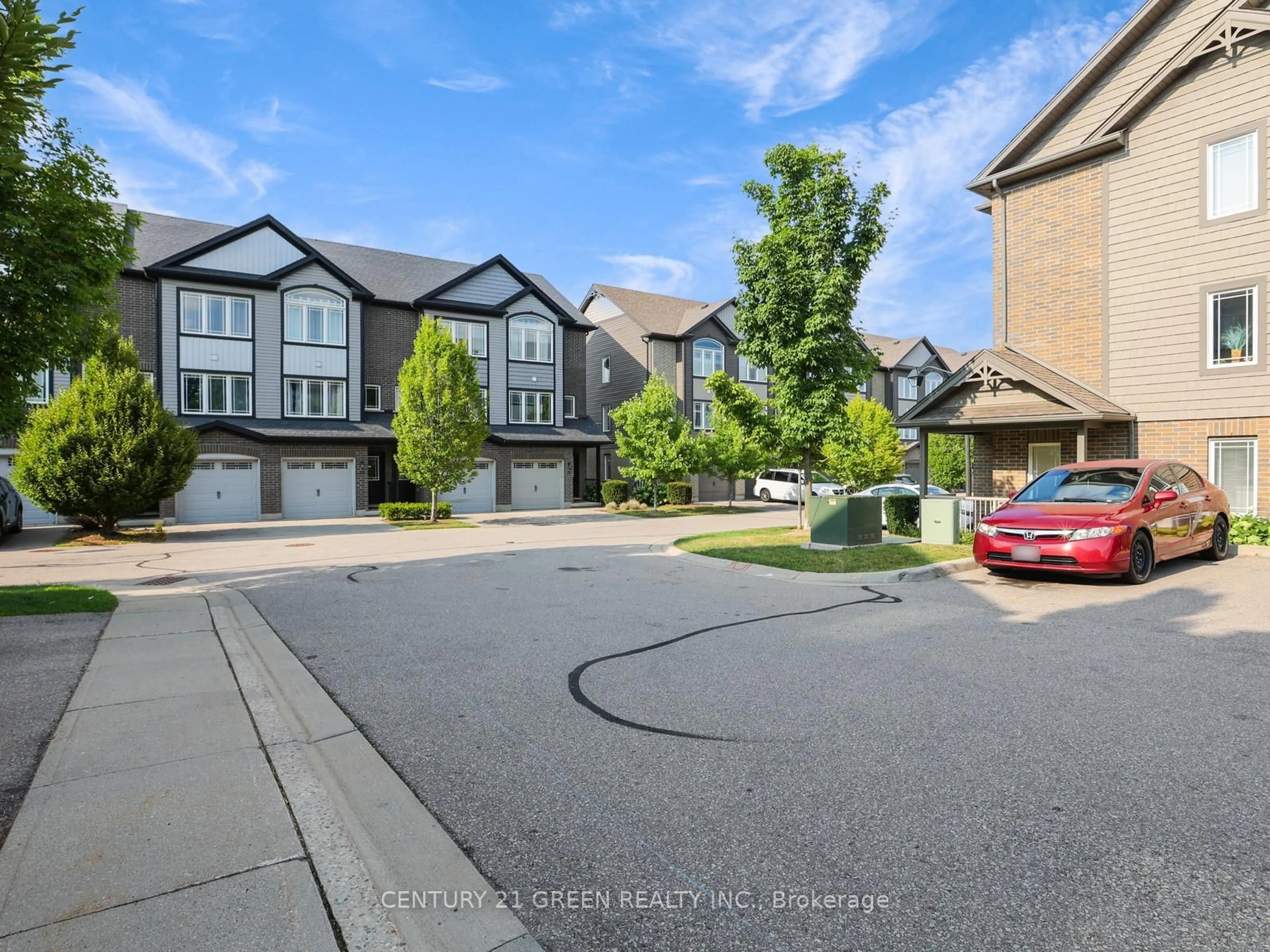 A pic from outside/outdoor area/front of a property/back of a property/a pic from drone, street for 12 Poplar Dr #11, Cambridge Ontario N3C 3X2
