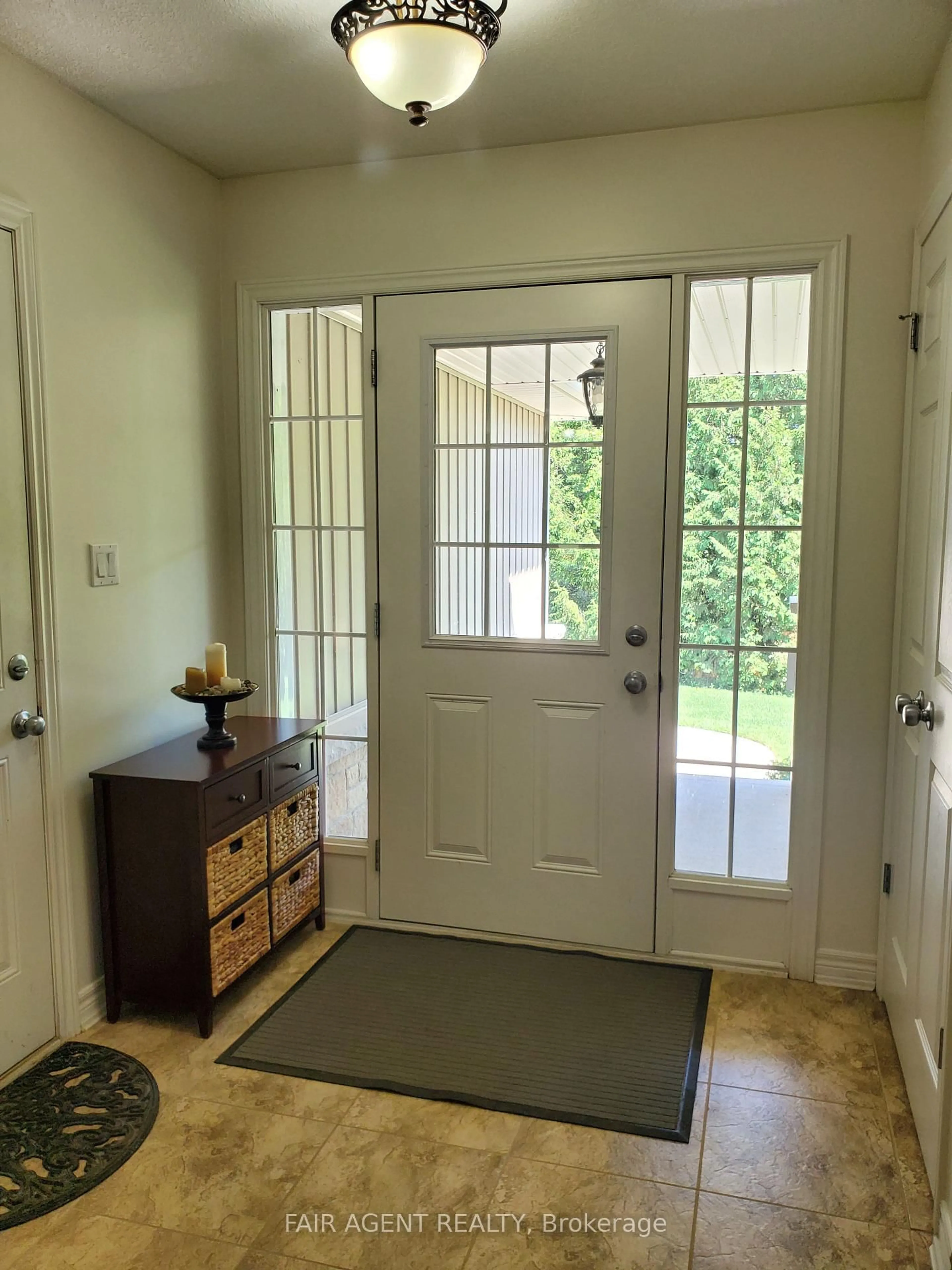 Indoor entryway for 113 Scotts Hill Rd, West Grey Ontario N4N 3B8