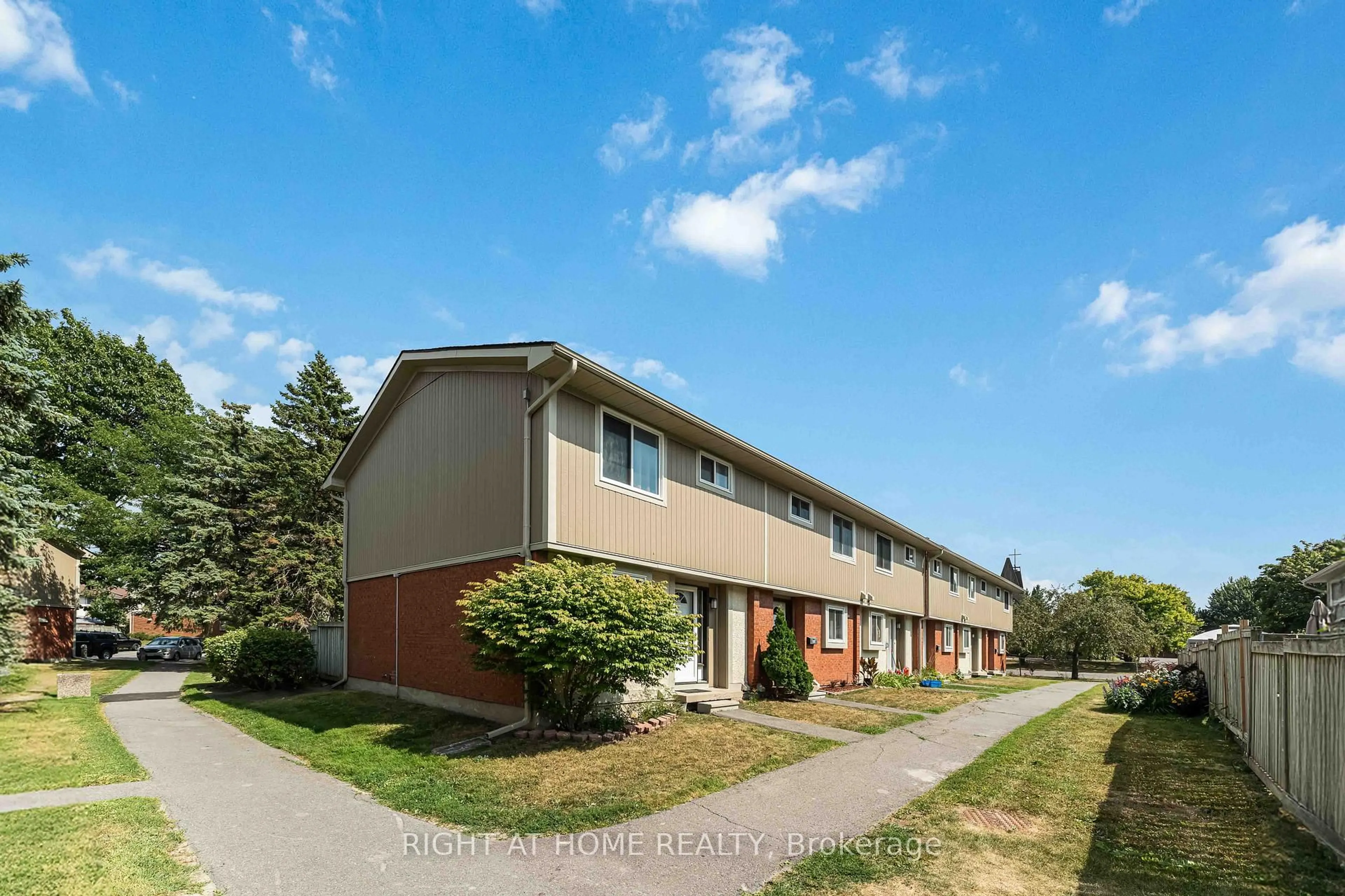 Unknown for 481E Moodie Dr, Ottawa Ontario K2H 8T7