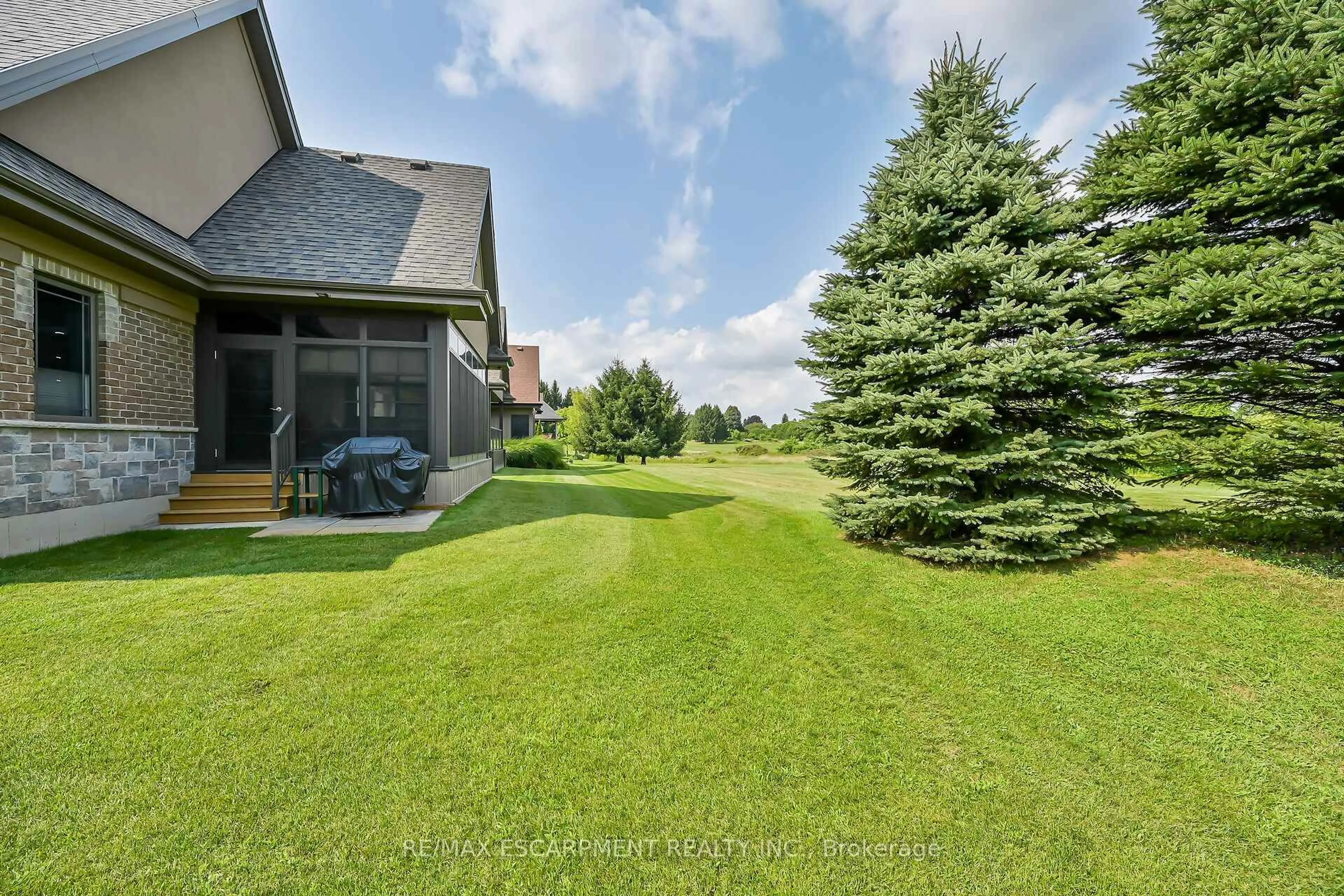 Patio, water/lake/river/ocean view for 156 St. Michaels St, Norfolk Ontario N4B 0A3