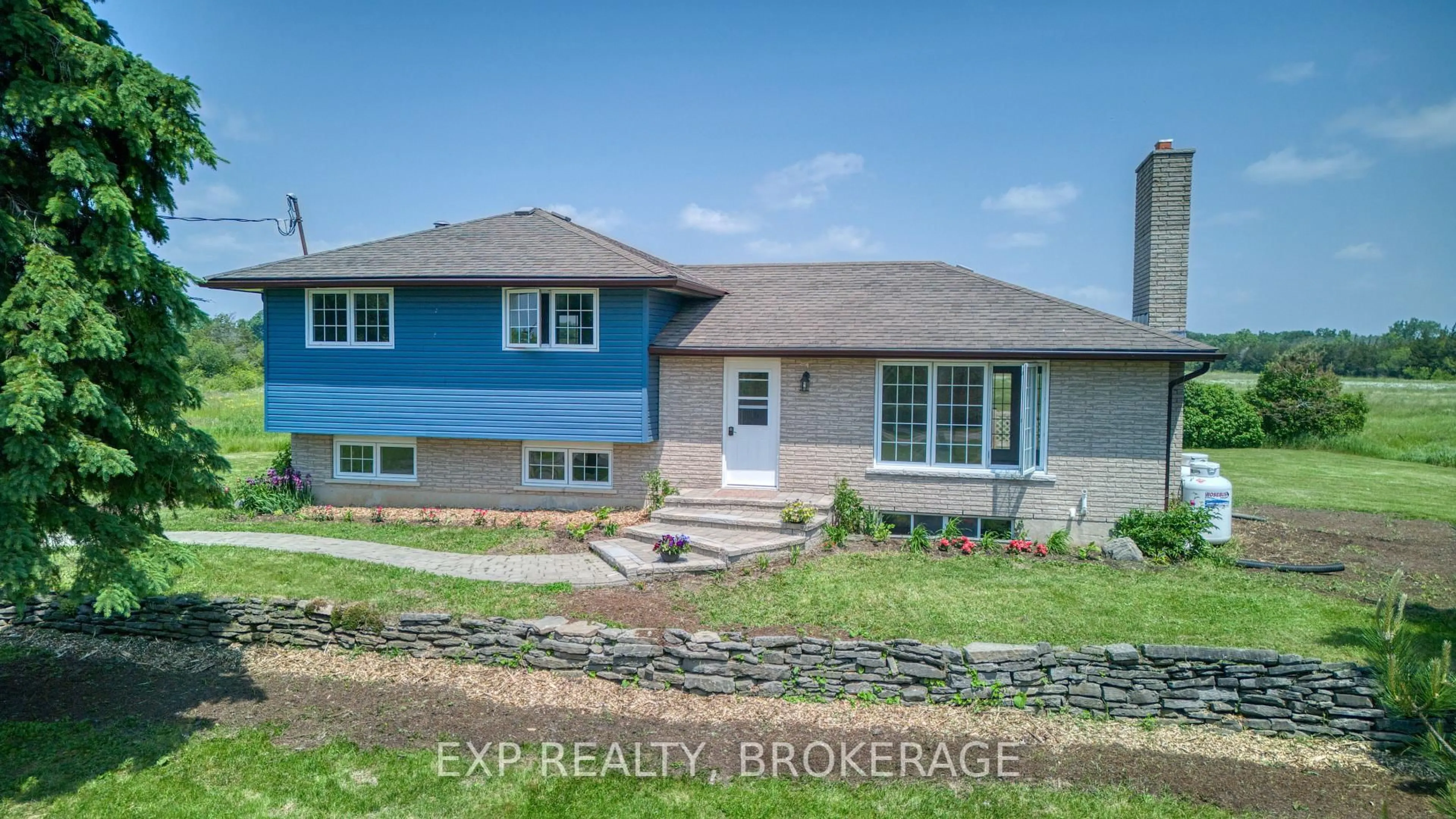 A pic from outside/outdoor area/front of a property/back of a property/a pic from drone, water/lake/river/ocean view for 121 IVY RIDGE Rd, Prince Edward County Ontario K0K 1T0